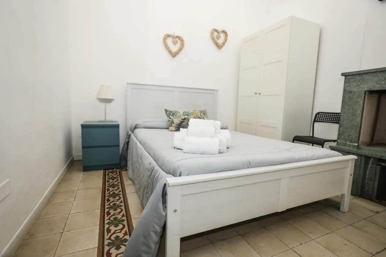 Photo of the whole room, Bed in Ai Tintori