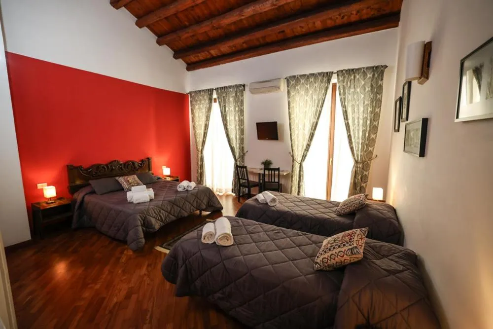 Photo of the whole room, Bed in Ai Tintori
