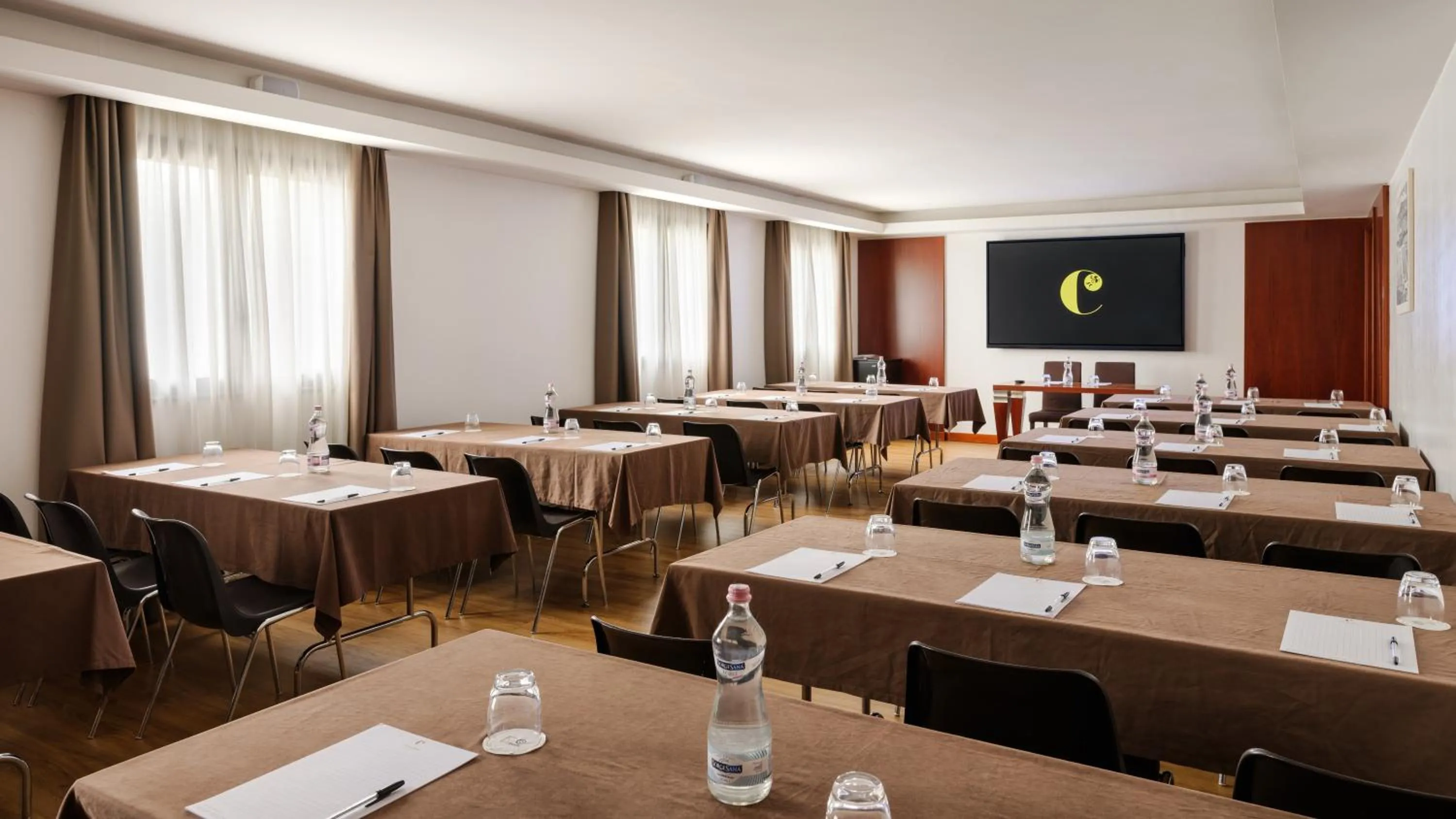 Meeting/conference room in Hotel dei Cavalieri Caserta - La Reggia