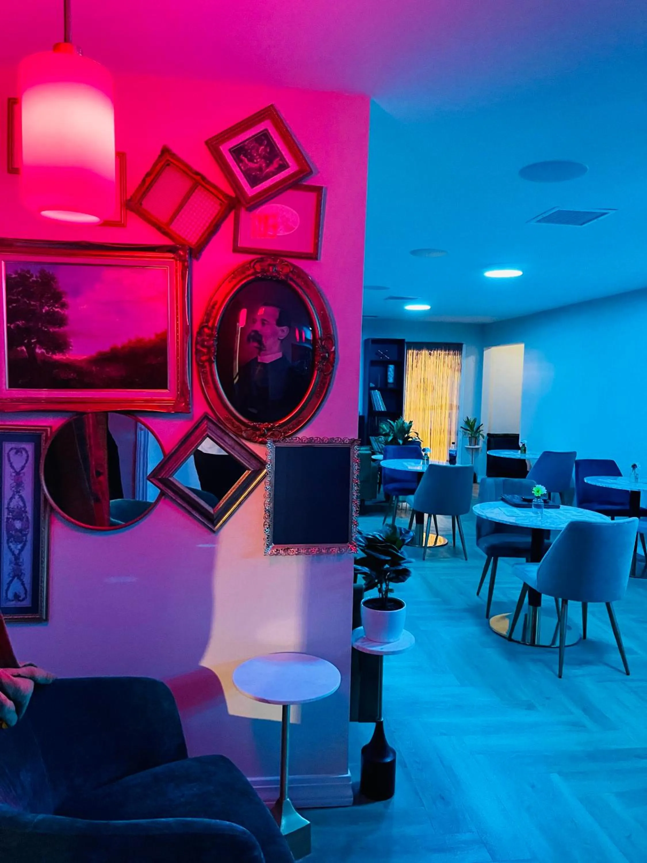 Lounge or bar in Hotel ZAZZ