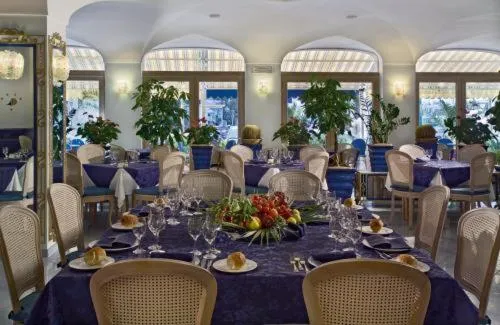 Restaurant/places to eat in Aragona Palace Hotel & Spa