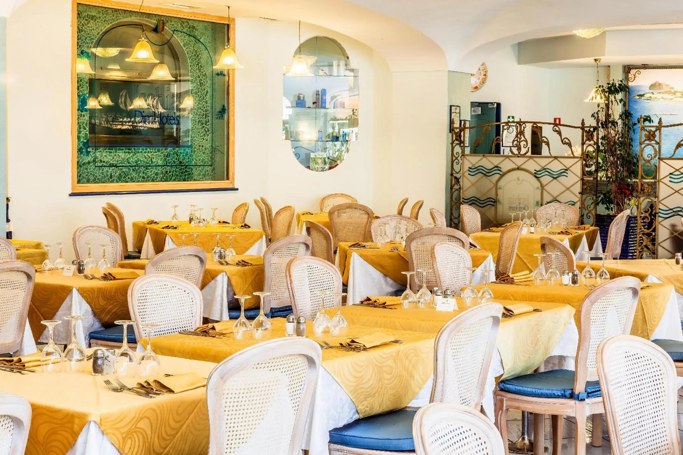 Restaurant/places to eat in Aragona Palace Hotel & Spa Restaurant/places to eat in Aragona Palace Hotel & Spa