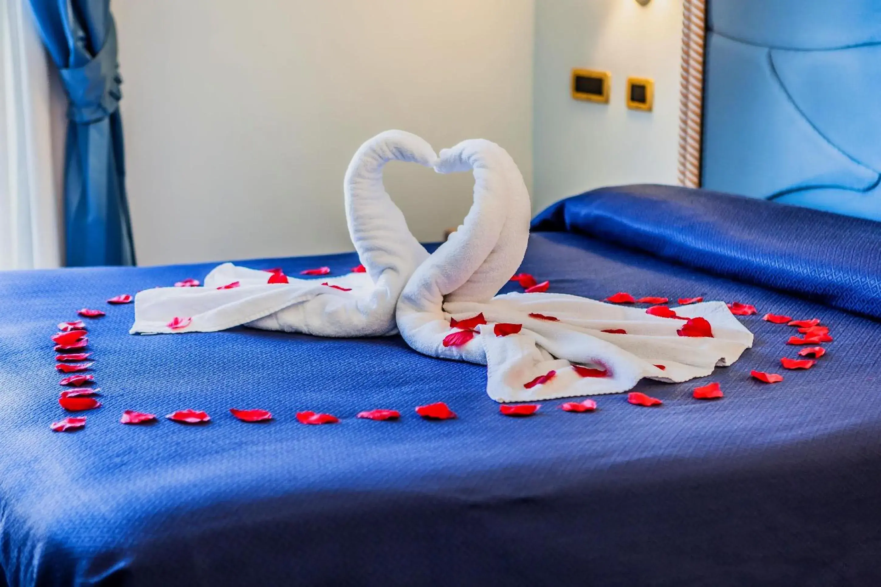 Decorative detail, Bed in Aragona Palace Hotel & Spa Decorative detail, Bed in Aragona Palace Hotel & Spa