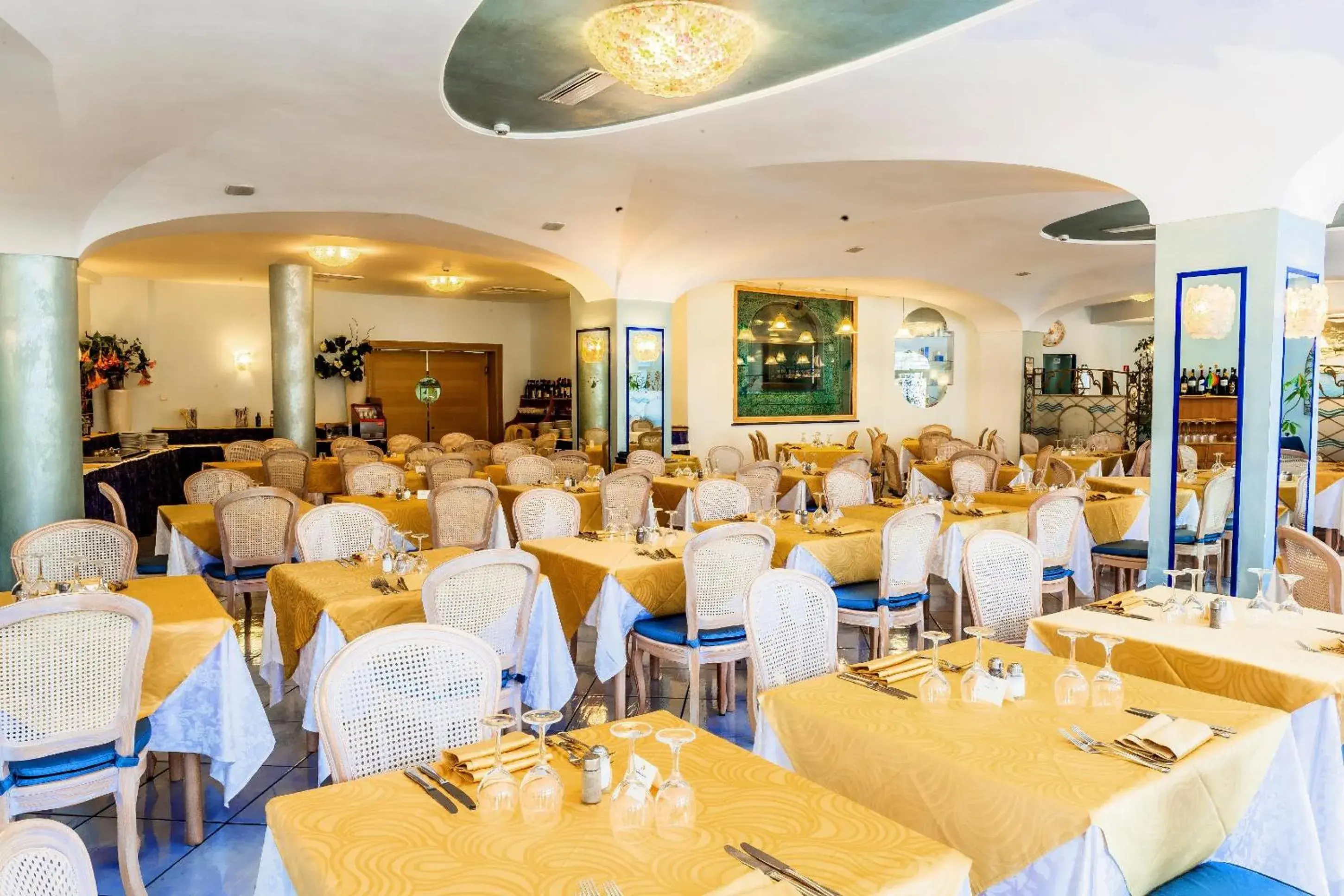 Restaurant/places to eat in Aragona Palace Hotel & Spa Restaurant/places to eat in Aragona Palace Hotel & Spa
