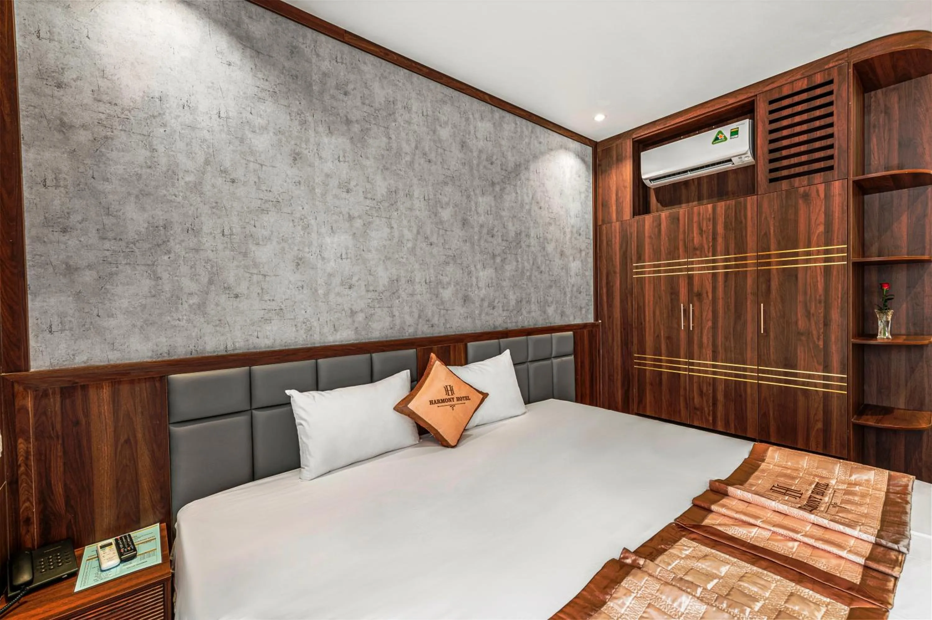 Bed in Harmony HaLong Hotel