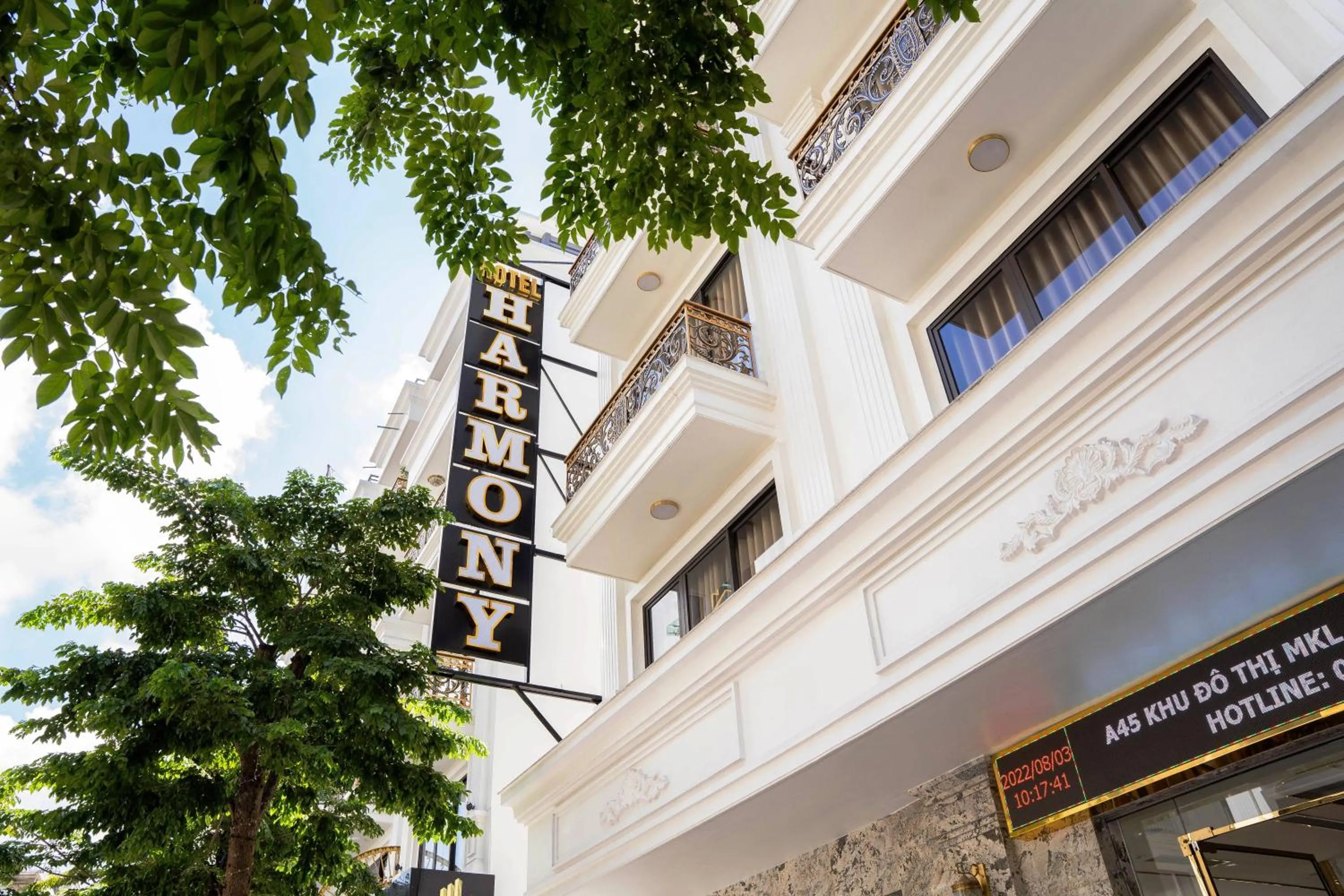 Shower in Harmony HaLong Hotel