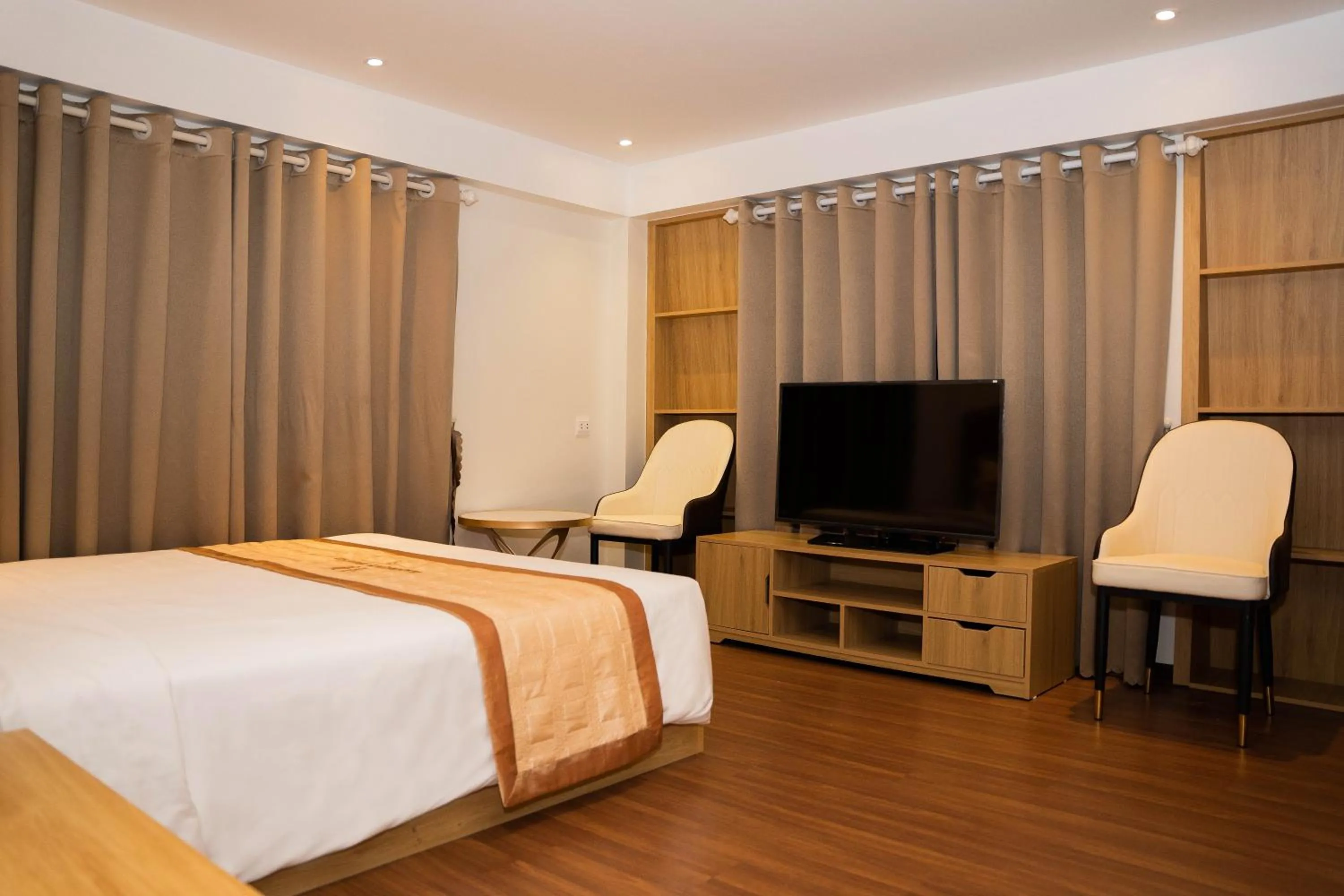 Bedroom, Bed in Harmony HaLong Hotel