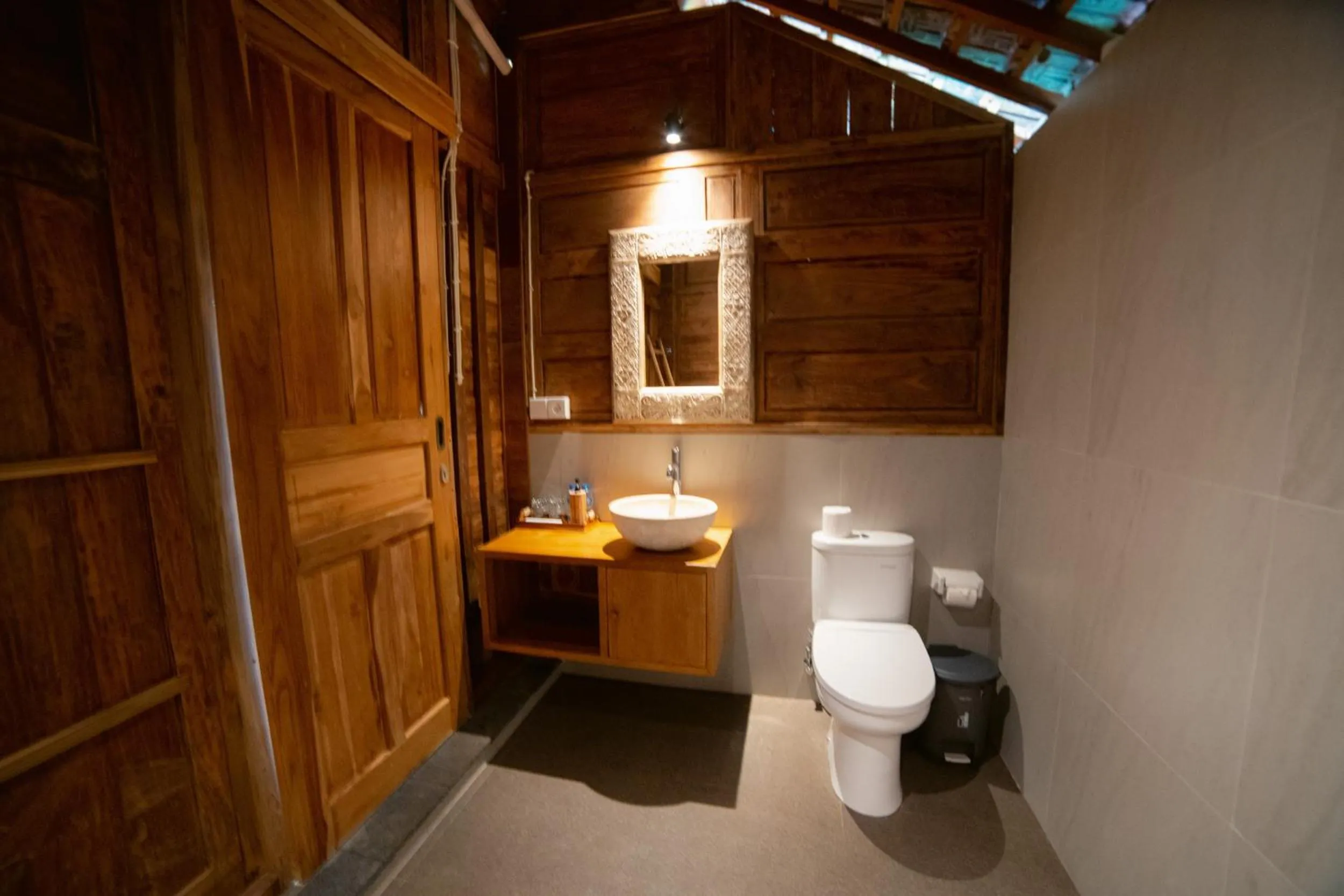 Bathroom in Kubu Sakian Villa and Restaurant Sidemen