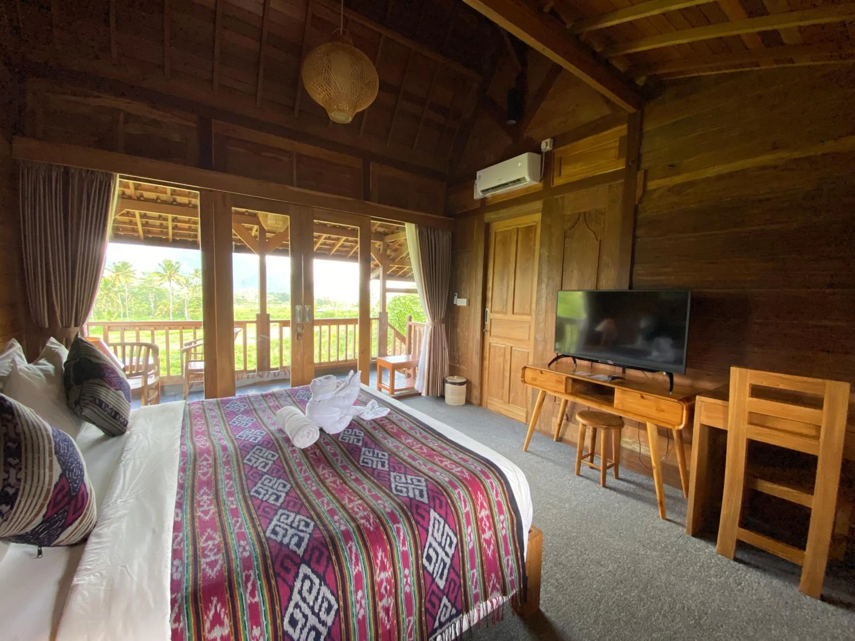 Bedroom, Bed in Kubu Sakian Villa and Restaurant Sidemen