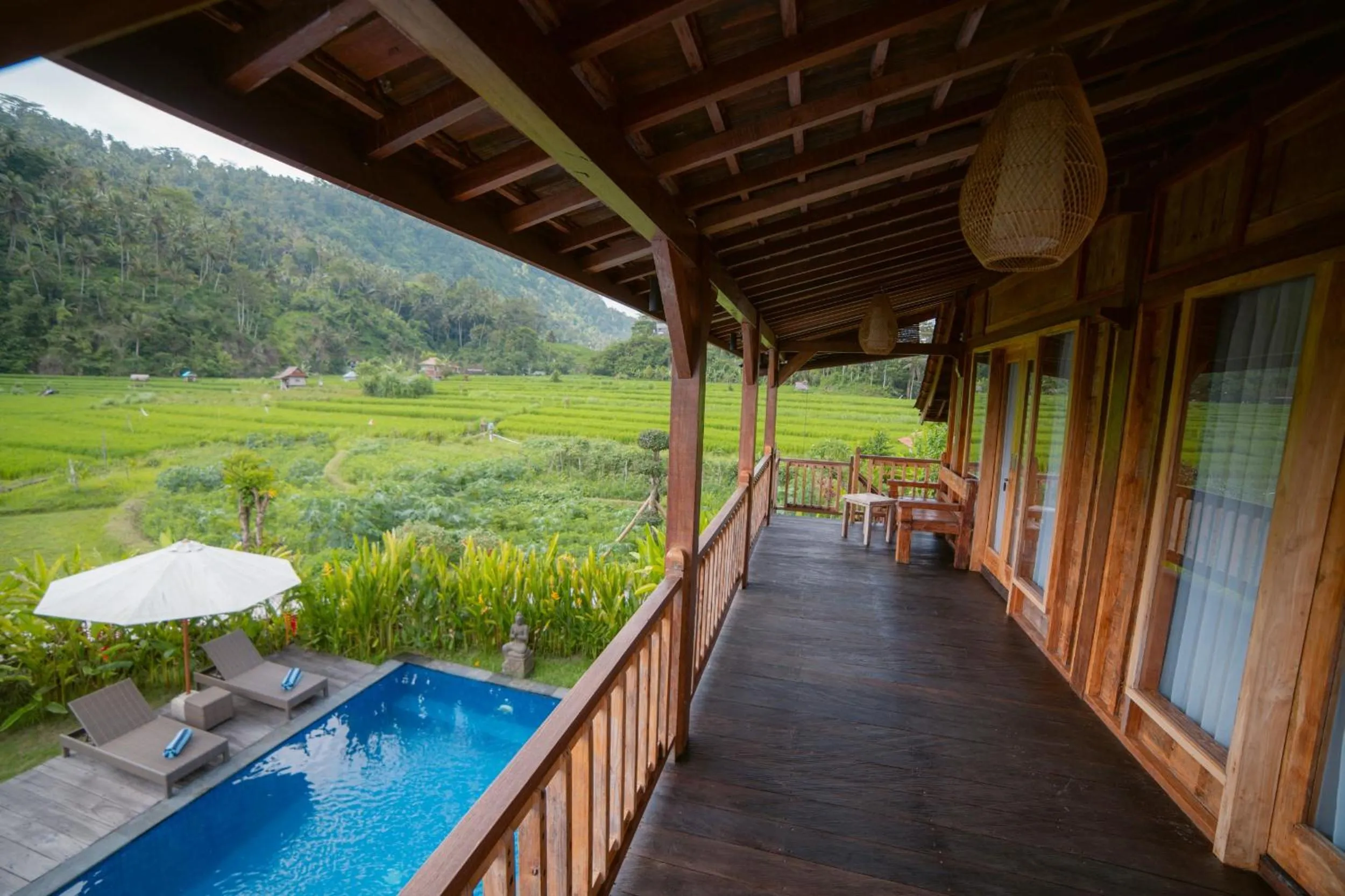 Balcony/Terrace in Kubu Sakian Villa and Restaurant Sidemen