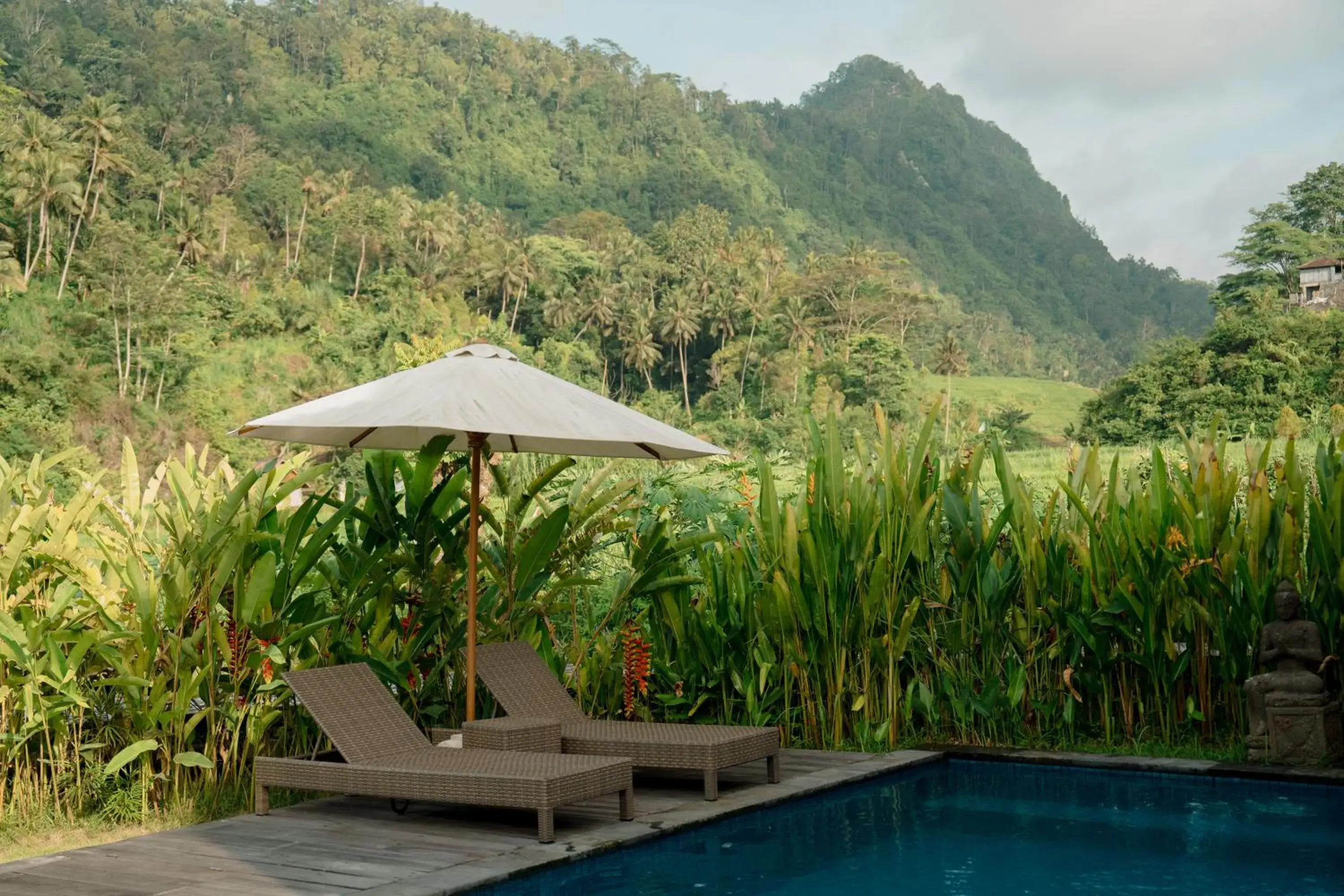 Swimming pool in Kubu Sakian Villa and Restaurant Sidemen Swimming pool in Kubu Sakian Villa and Restaurant Sidemen