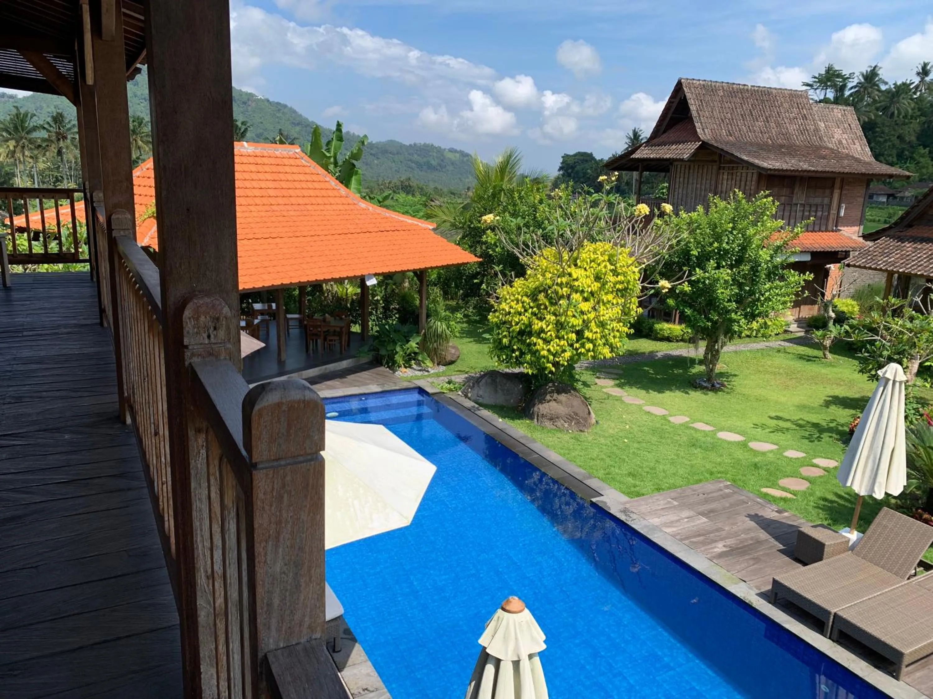 Pool view in Kubu Sakian Villa and Restaurant Sidemen