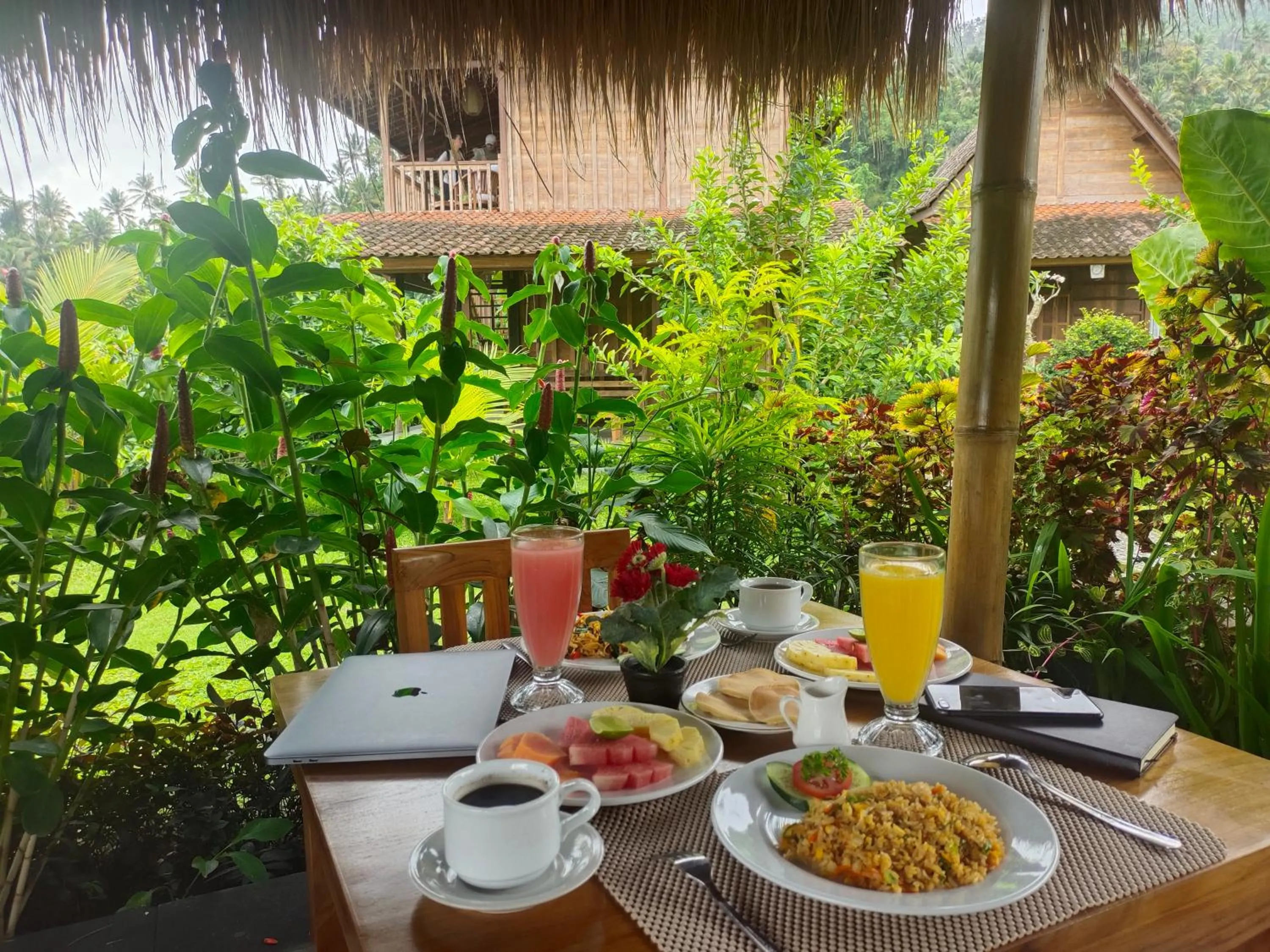 Asian breakfast in Kubu Sakian Villa and Restaurant Sidemen