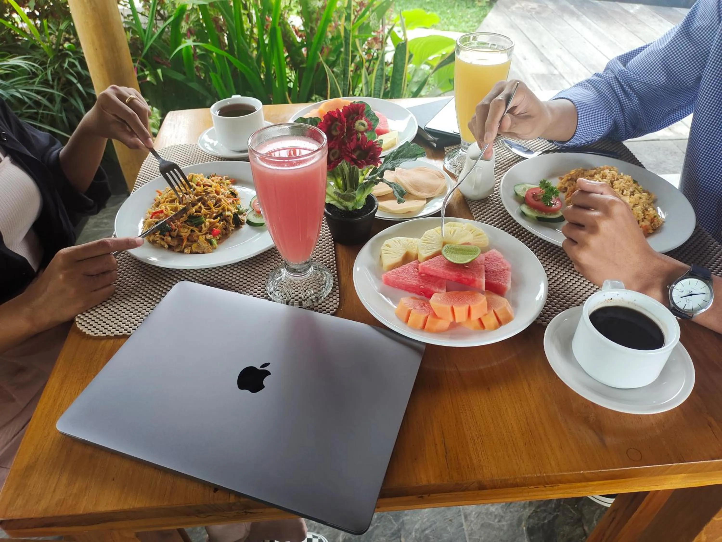 Breakfast in Kubu Sakian Villa and Restaurant Sidemen