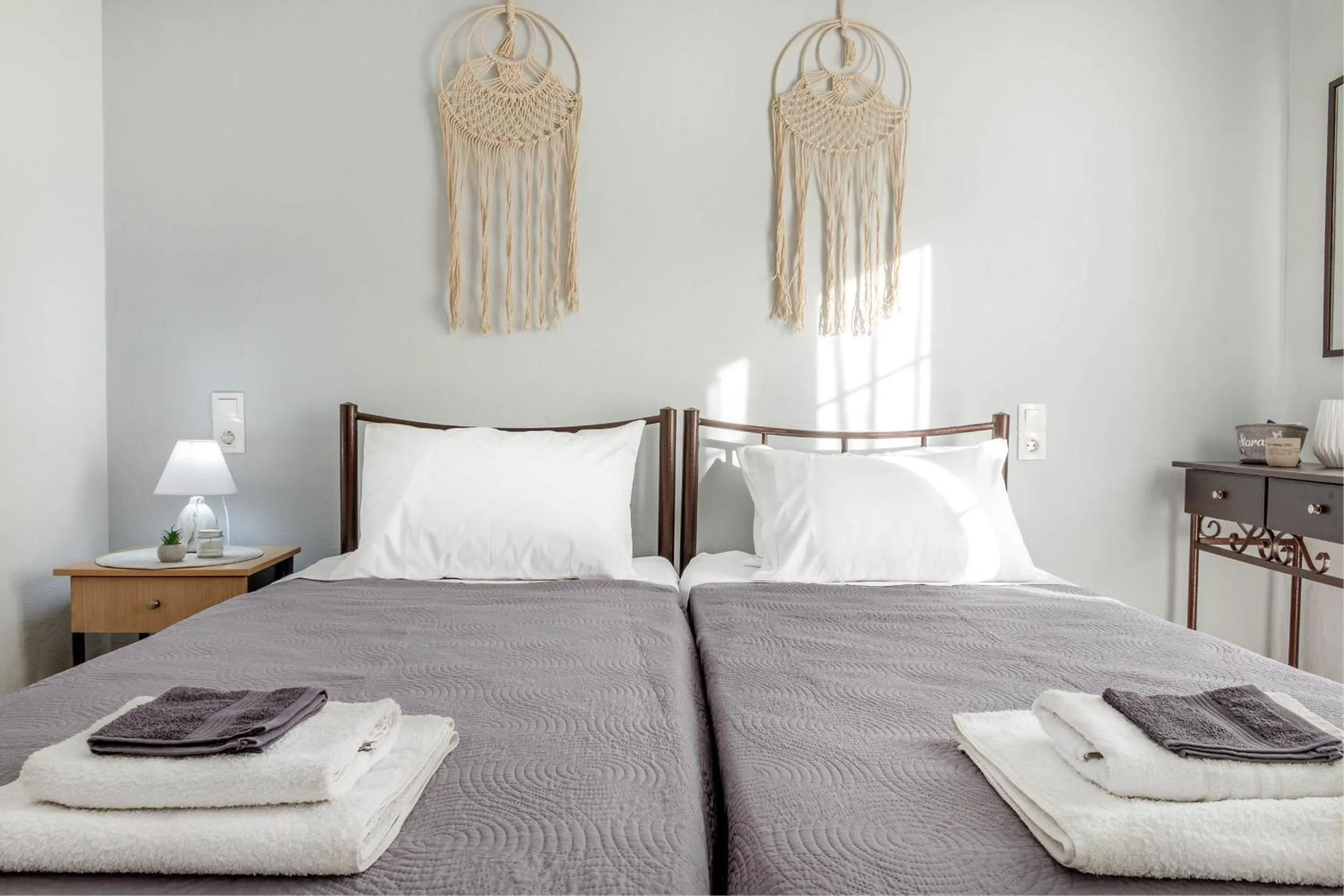 Two-Bedroom Apartment in Old Well Apartments