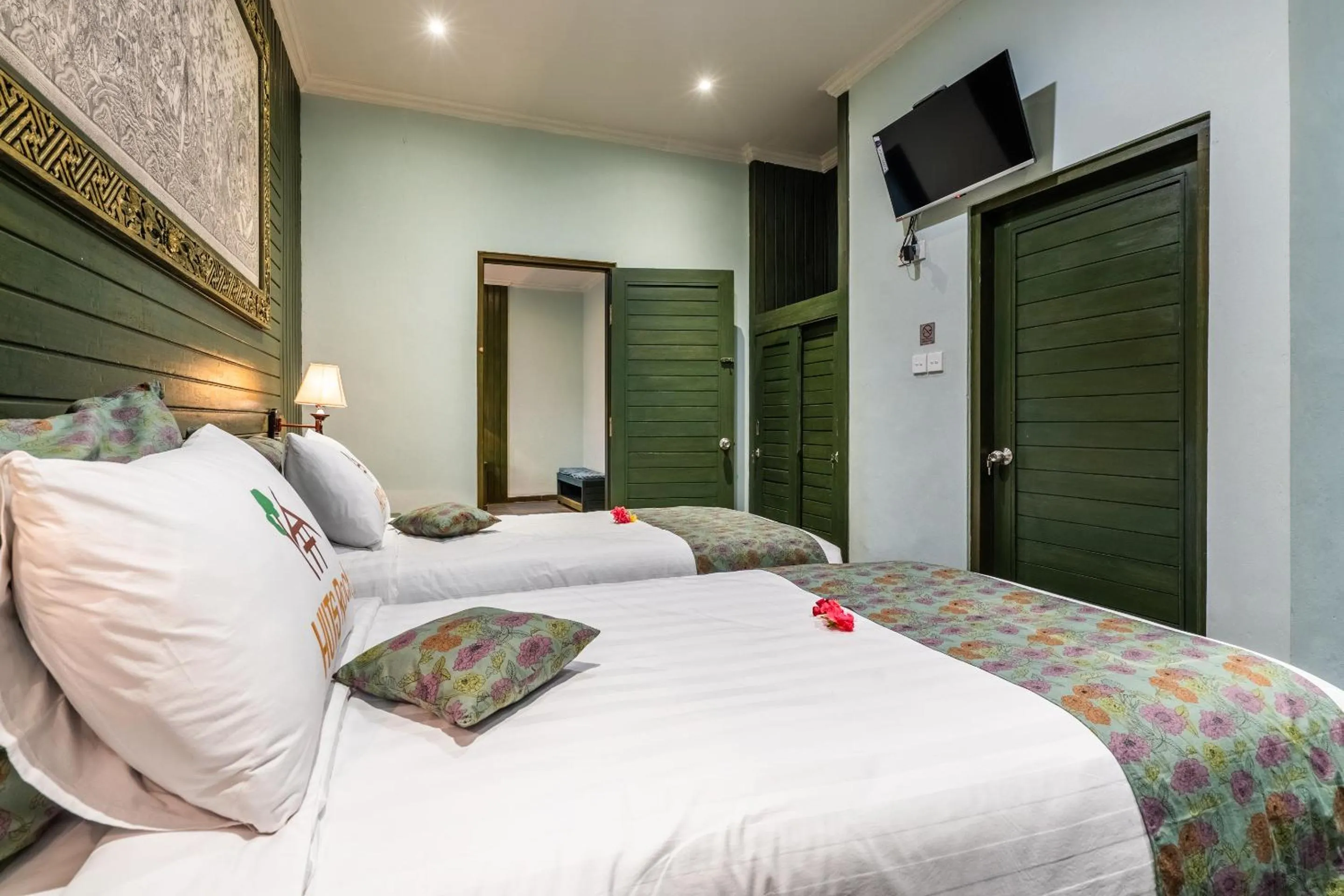 Bed in Huts Rock Ubud