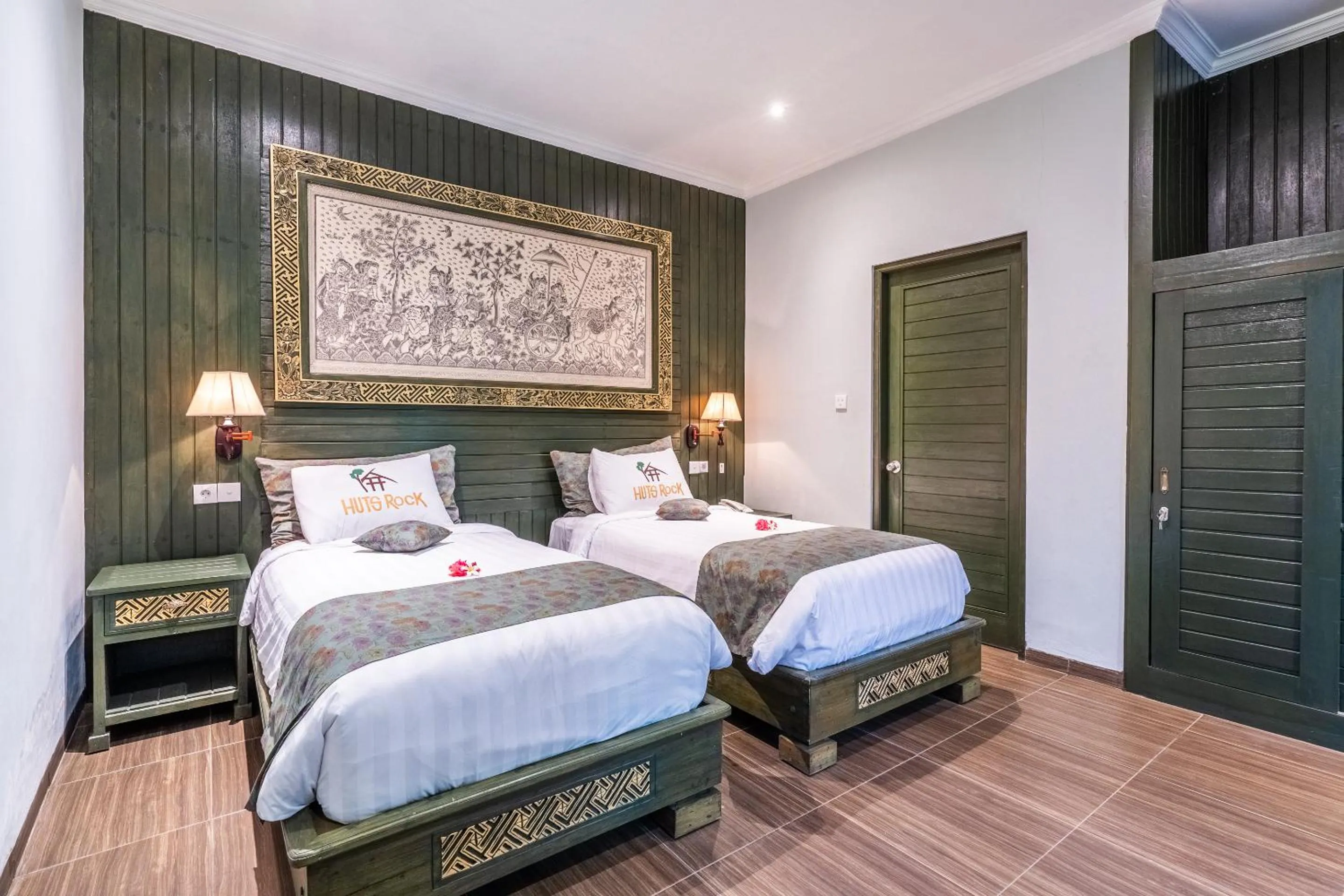 Bed in Huts Rock Ubud