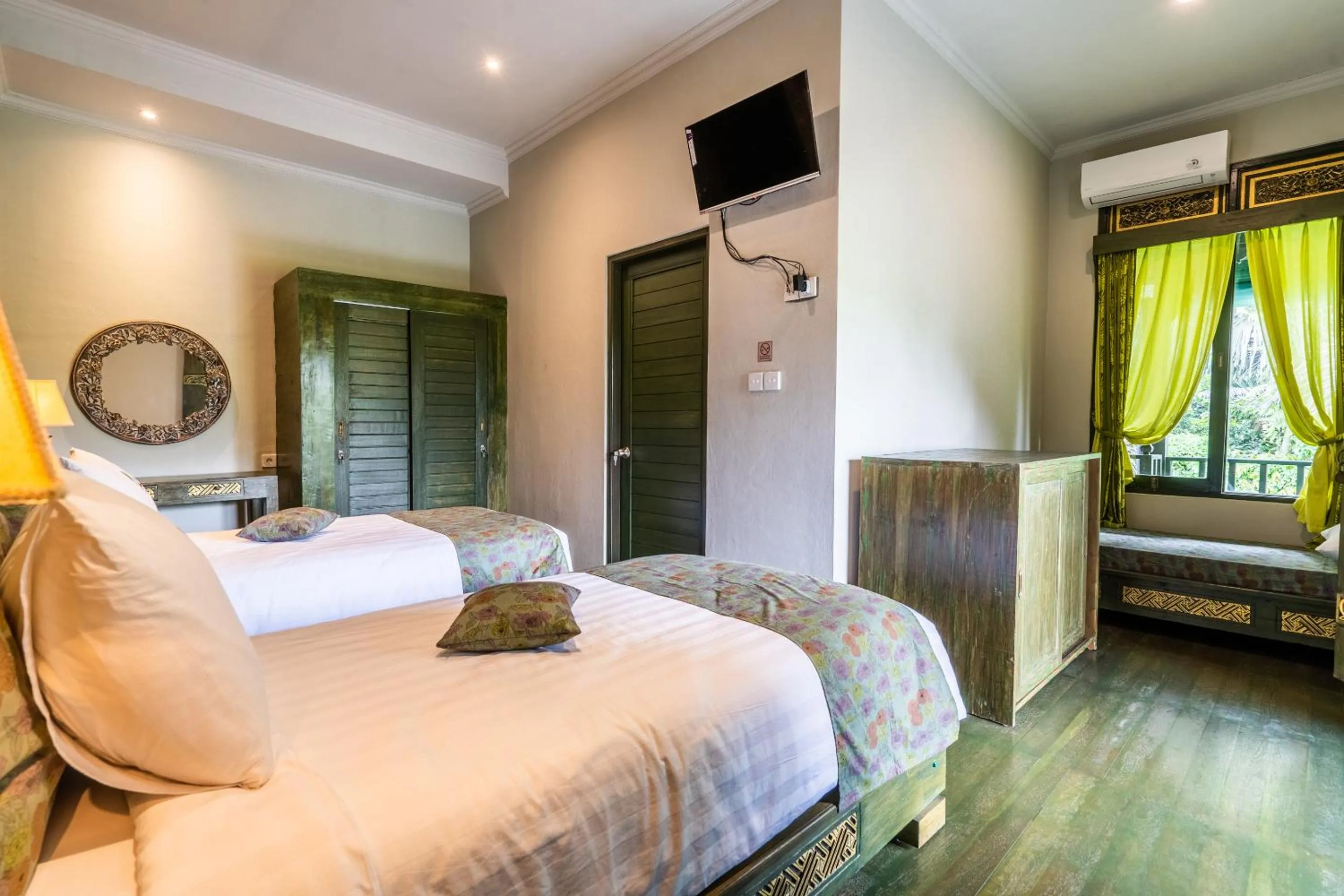 Bed in Huts Rock Ubud