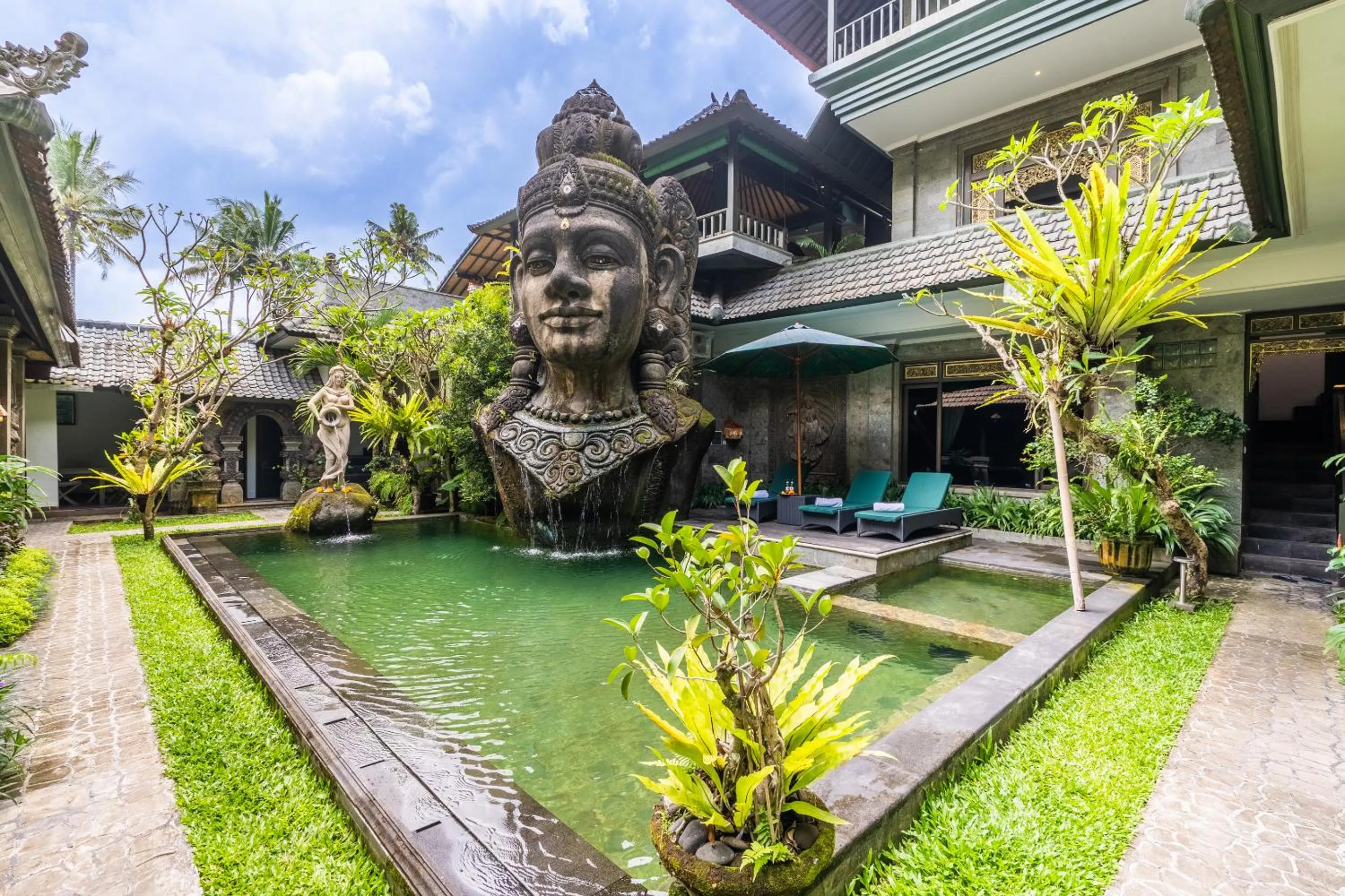 Huts Rock Ubud