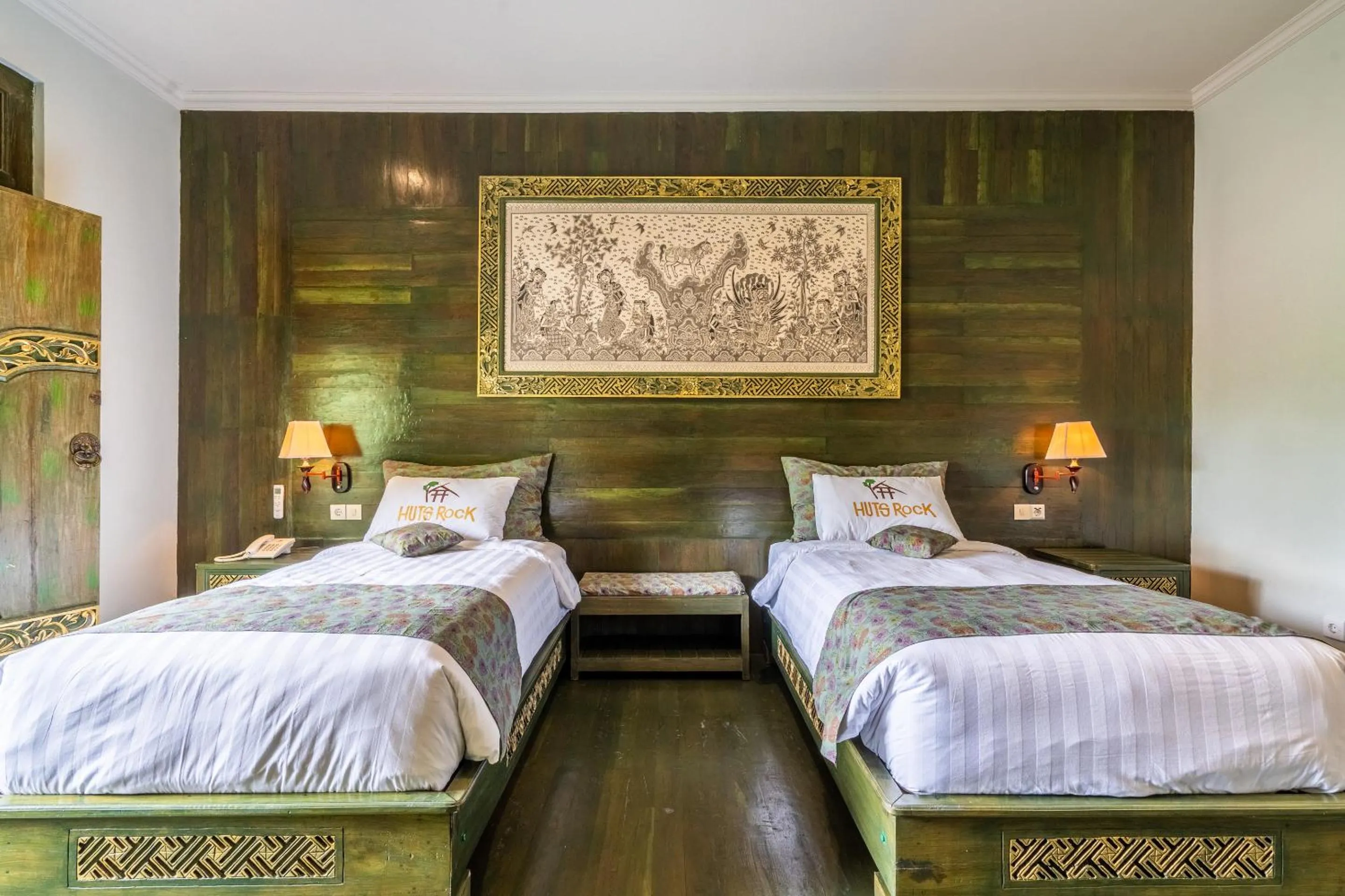 Bed in Huts Rock Ubud