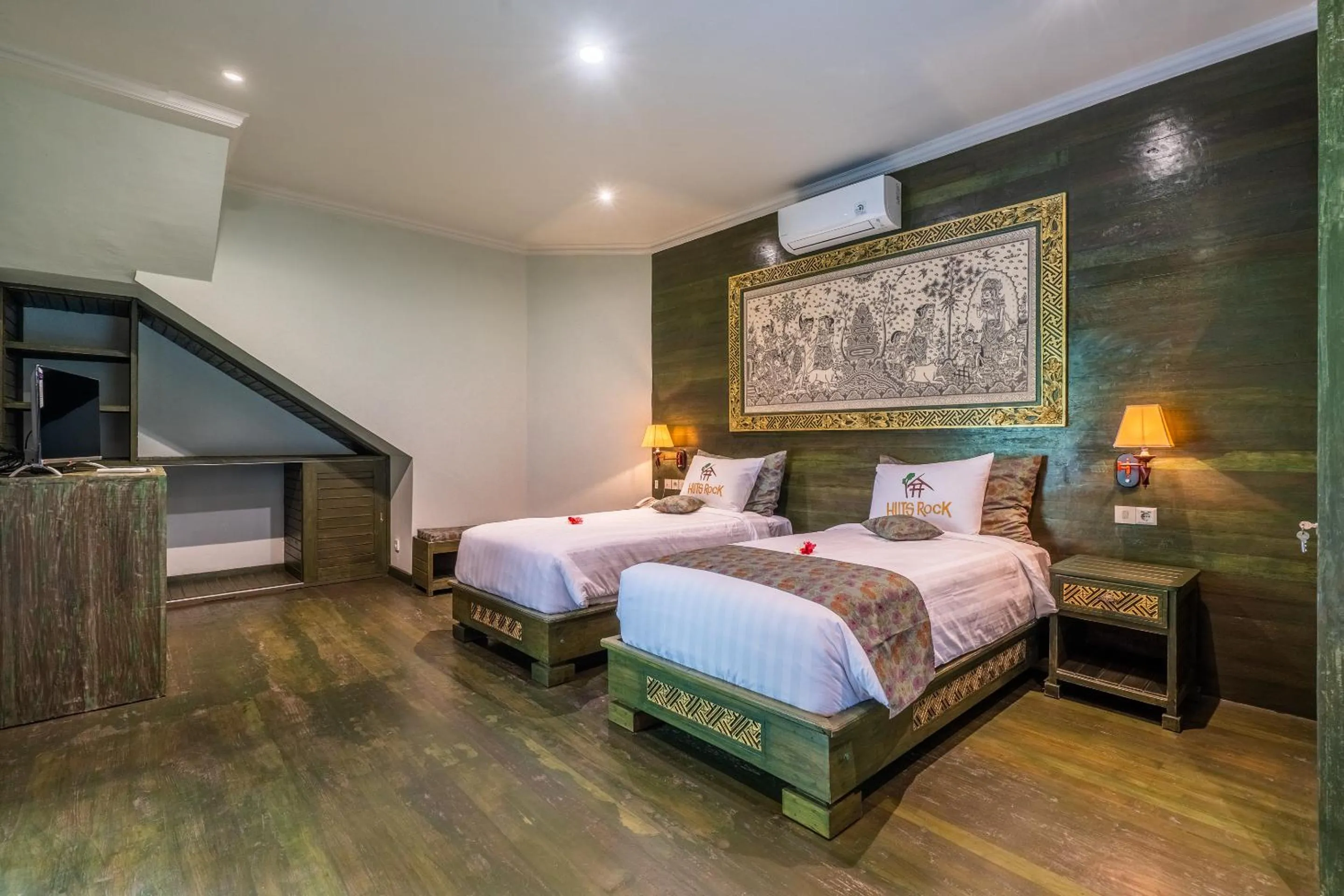 Bed in Huts Rock Ubud