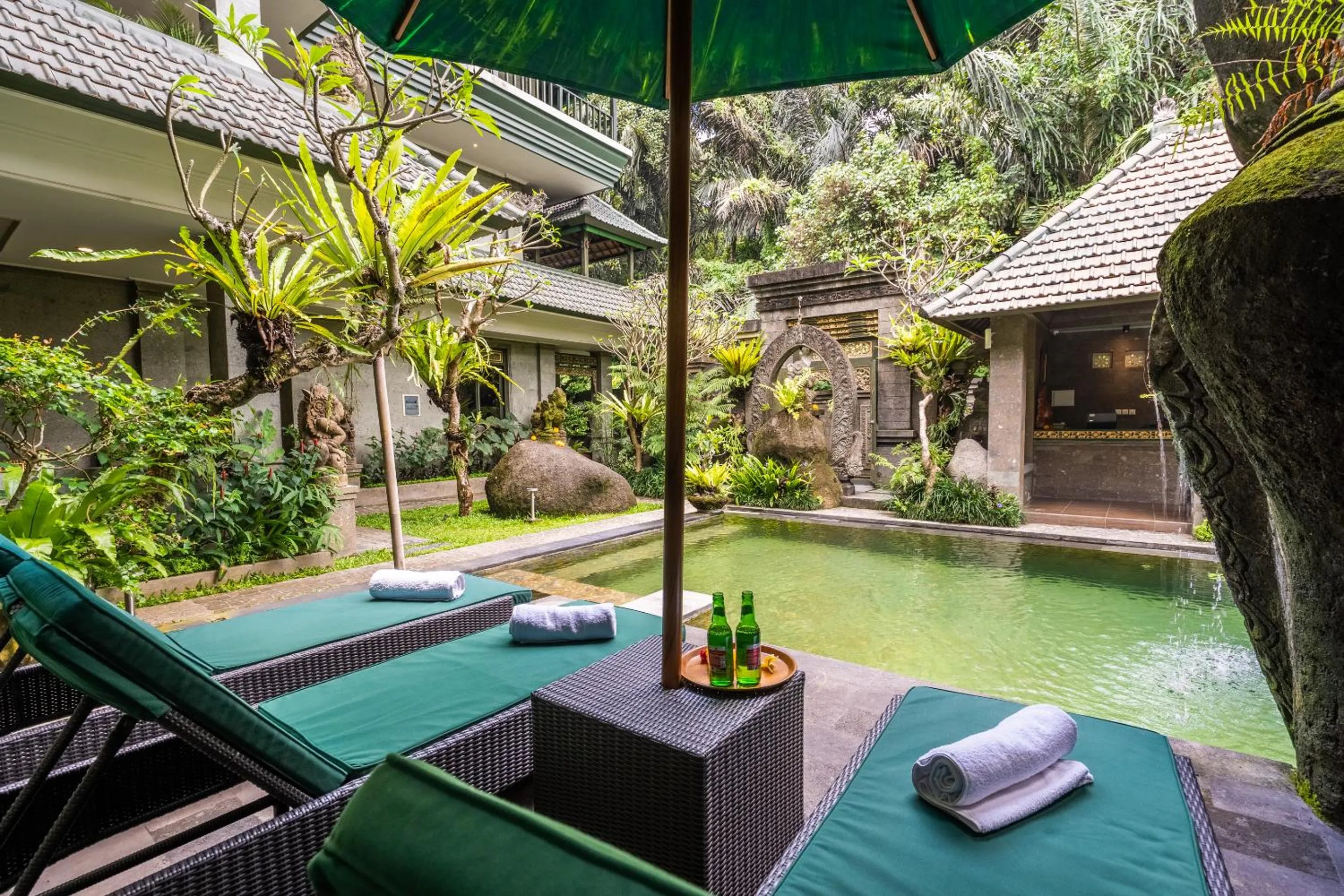 Huts Rock Ubud