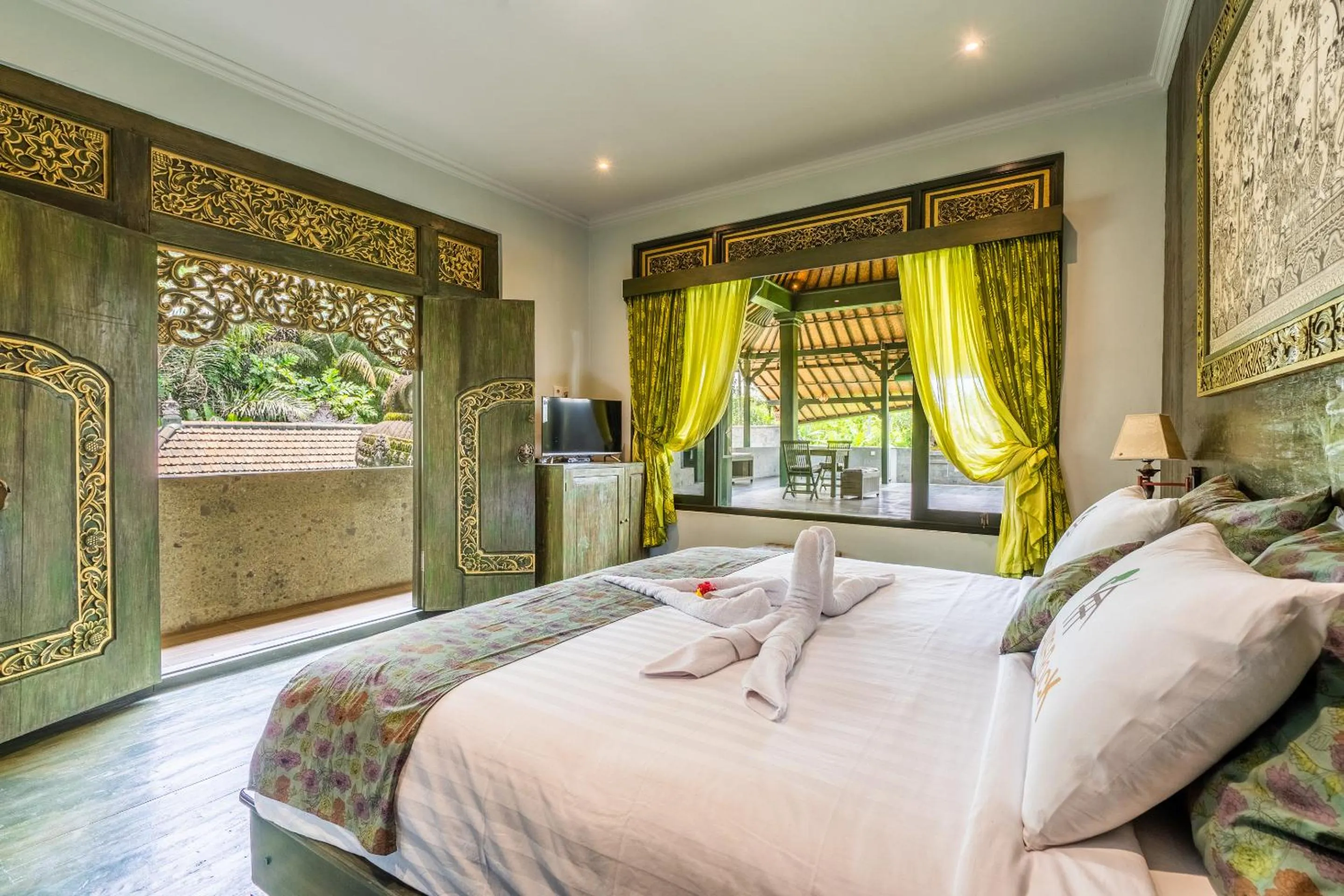 Bed in Huts Rock Ubud