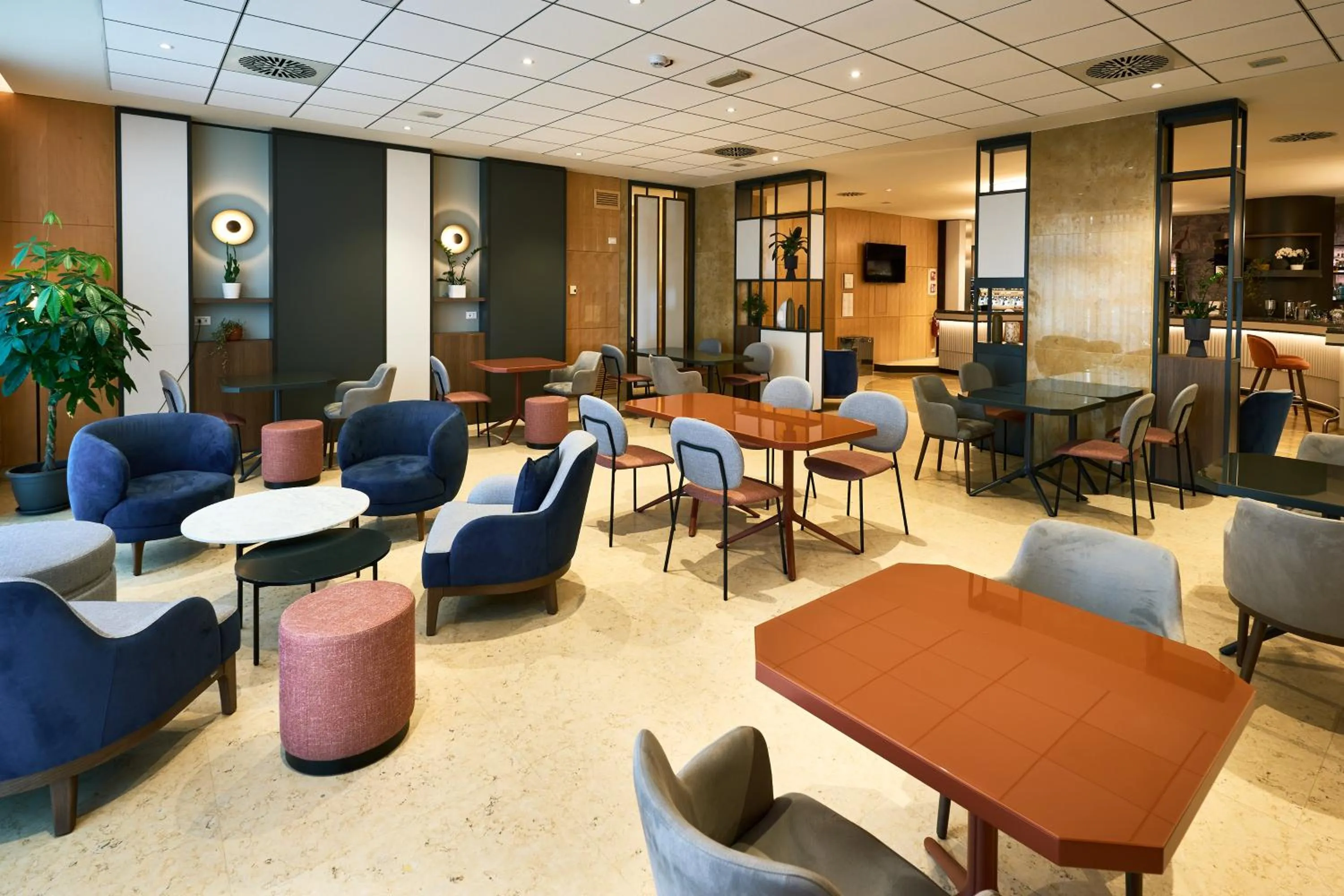 Lounge or bar in Crowne Plaza Padova by IHG