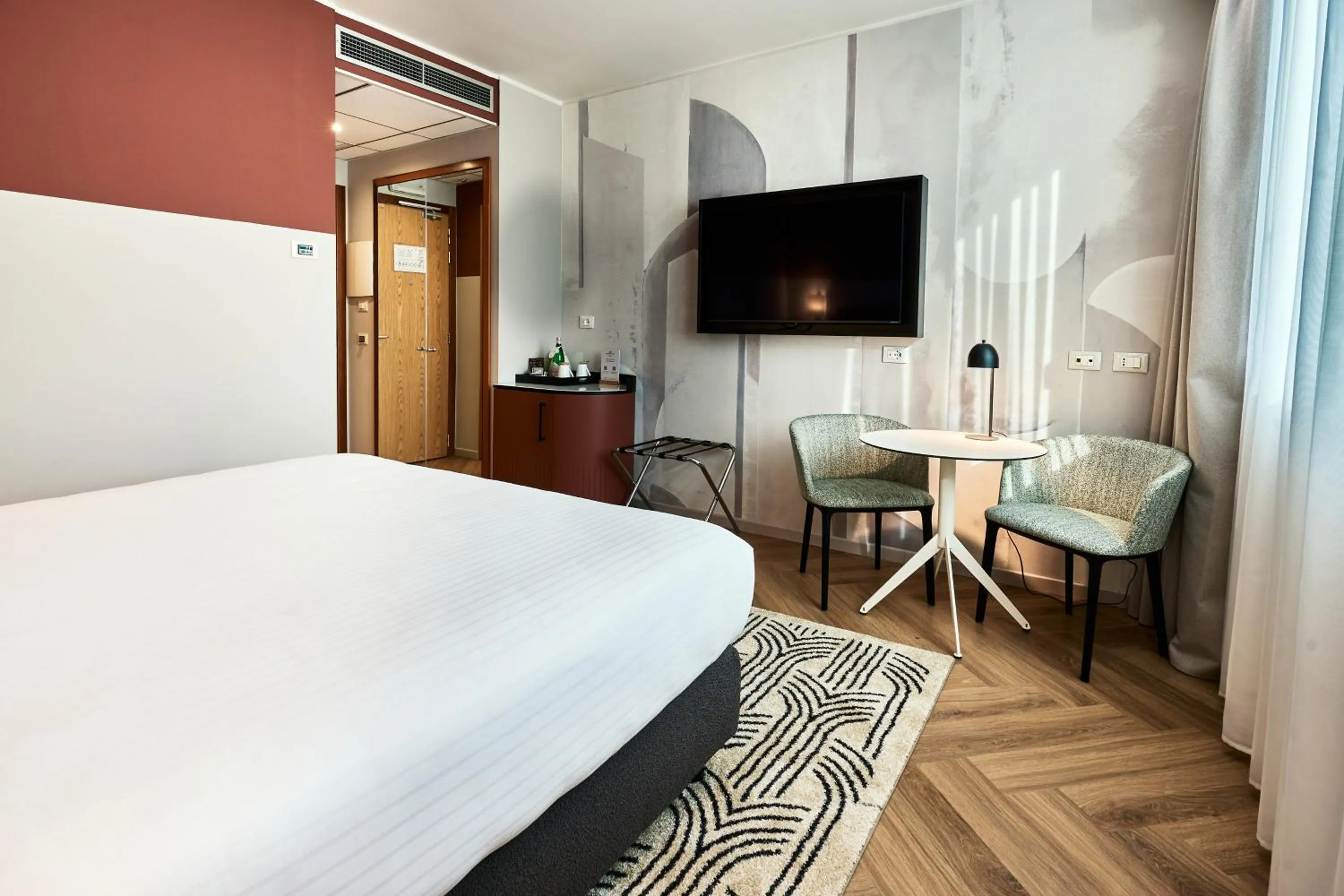 Bed in Crowne Plaza Padova by IHG