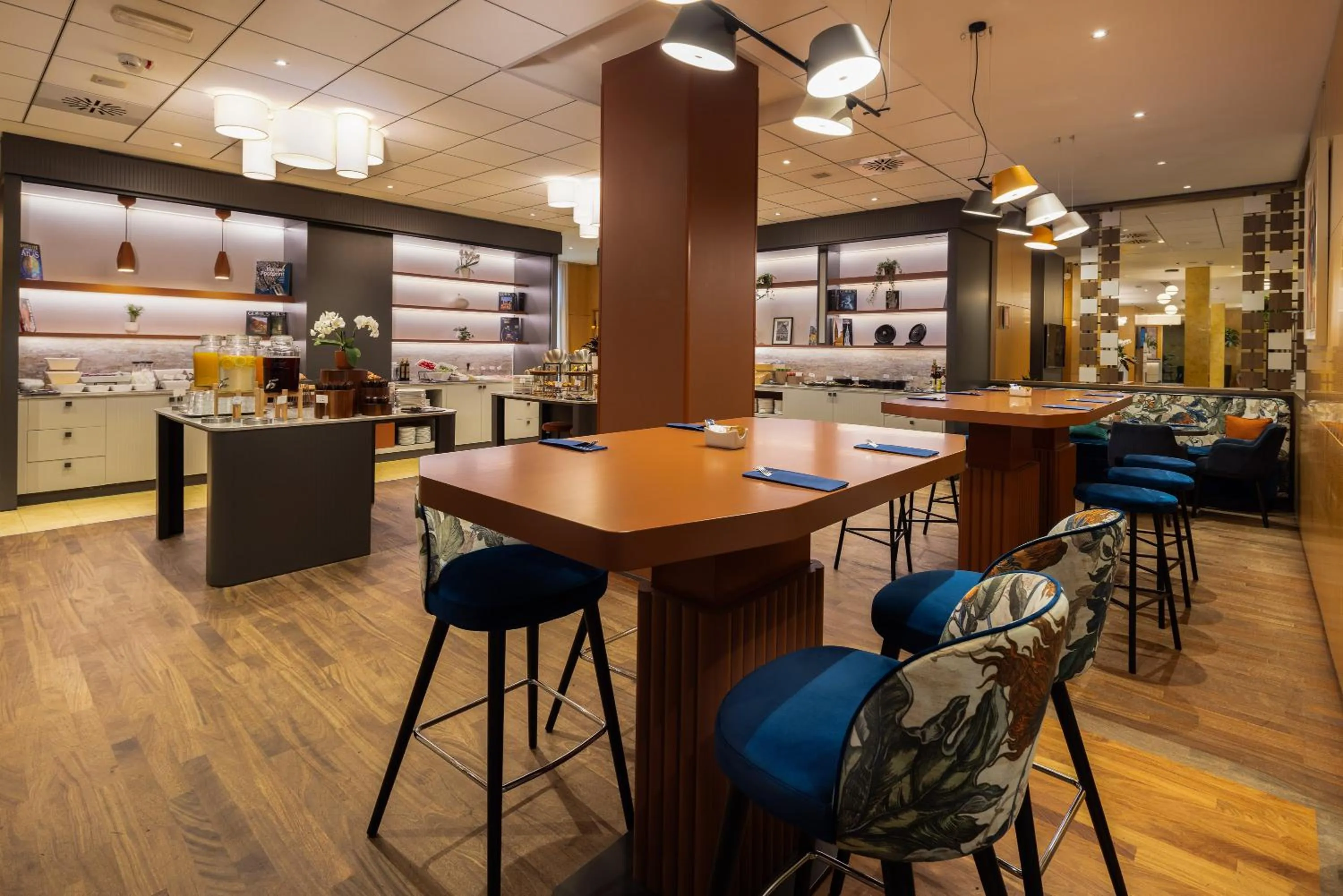 Breakfast in Crowne Plaza Padova by IHG