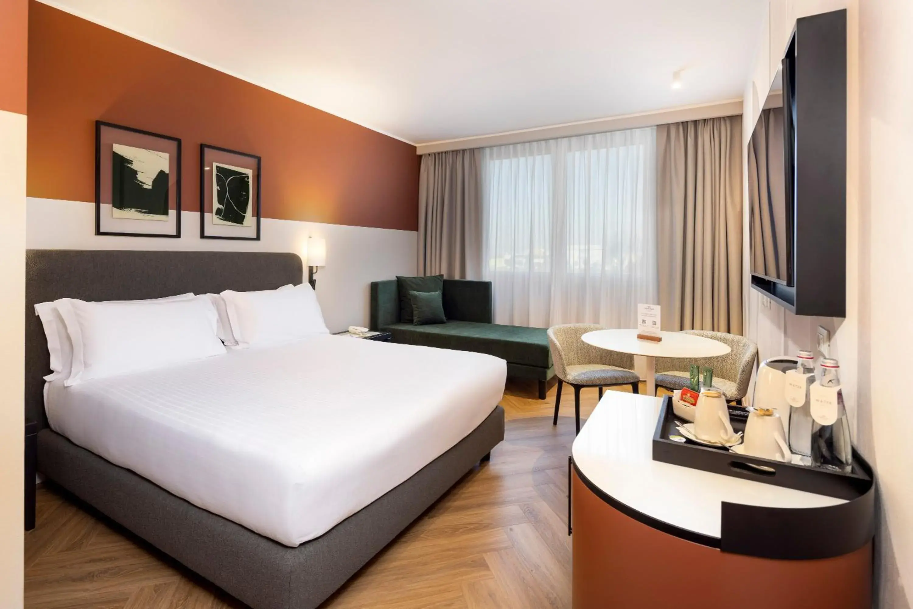 Bedroom, Bed in Crowne Plaza Padova by IHG Bedroom, Bed in Crowne Plaza Padova by IHG