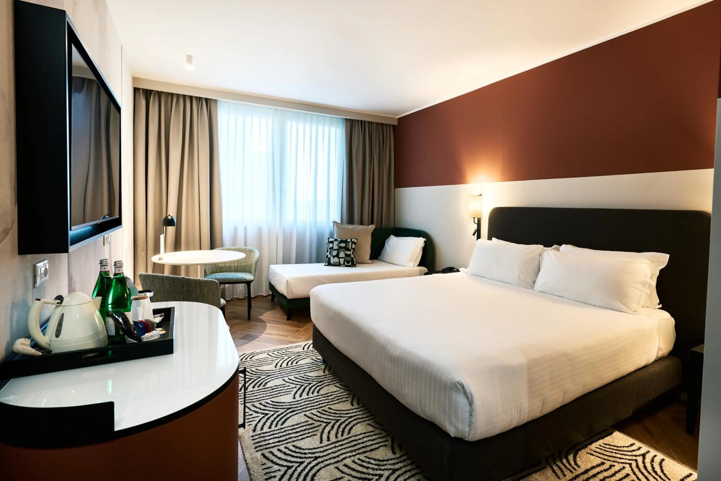 Bed in Crowne Plaza Padova by IHG