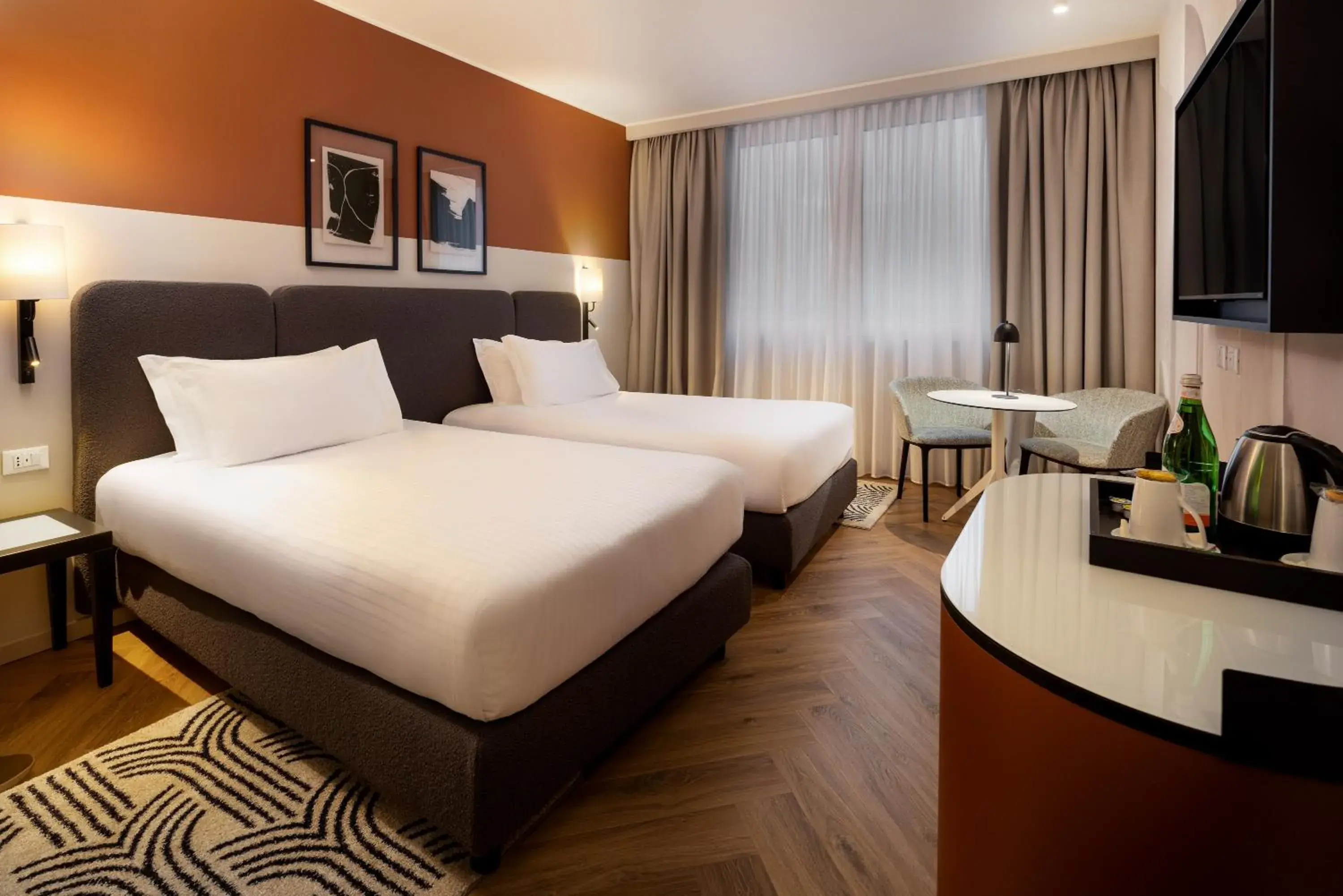 Standard King Room with Two Single Beds in Crowne Plaza Padova by IHG Standard King Room with Two Single Beds in Crowne Plaza Padova by IHG