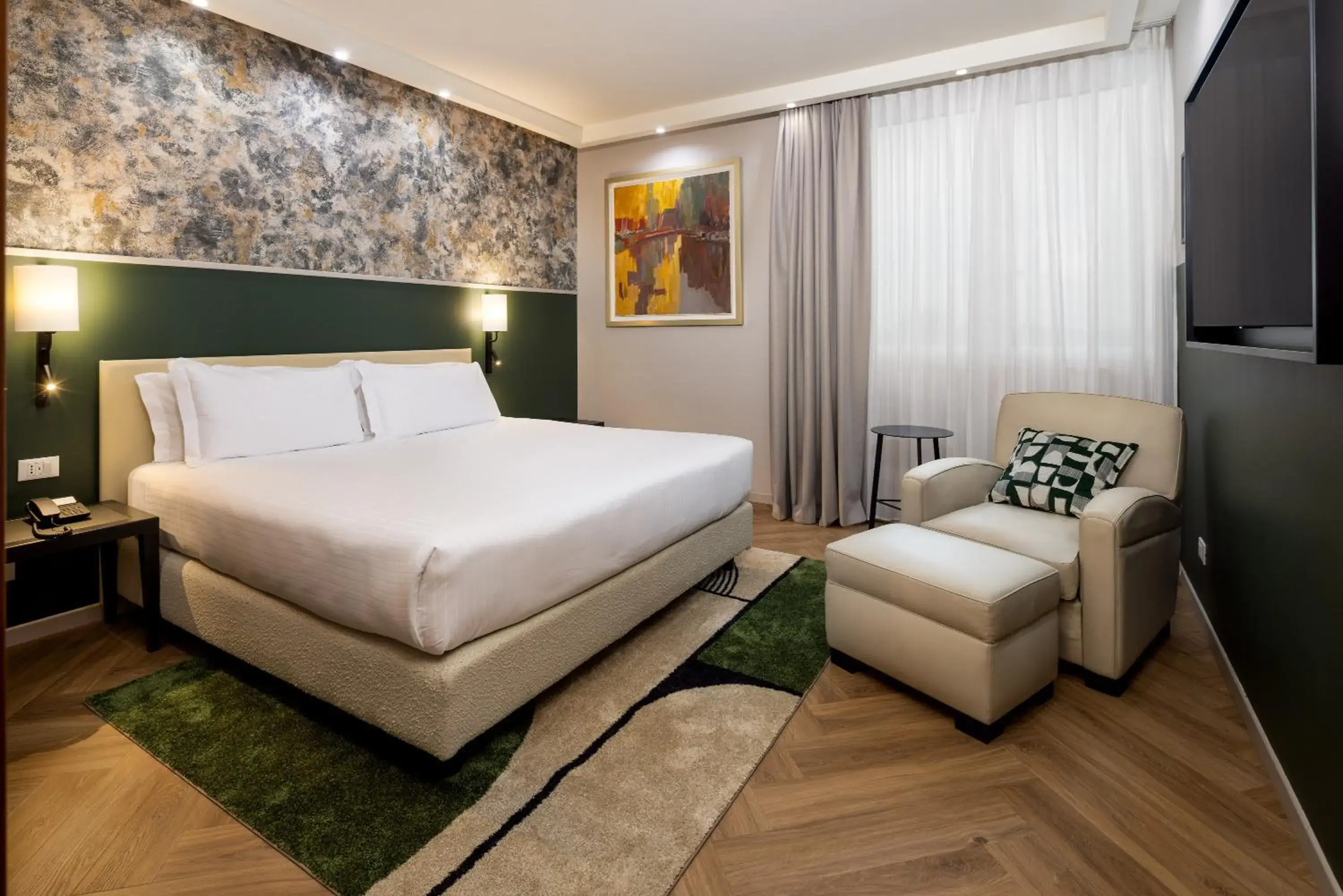 One-Bedroom Suite with Sofa Bed in Crowne Plaza Padova by IHG One-Bedroom Suite with Sofa Bed in Crowne Plaza Padova by IHG