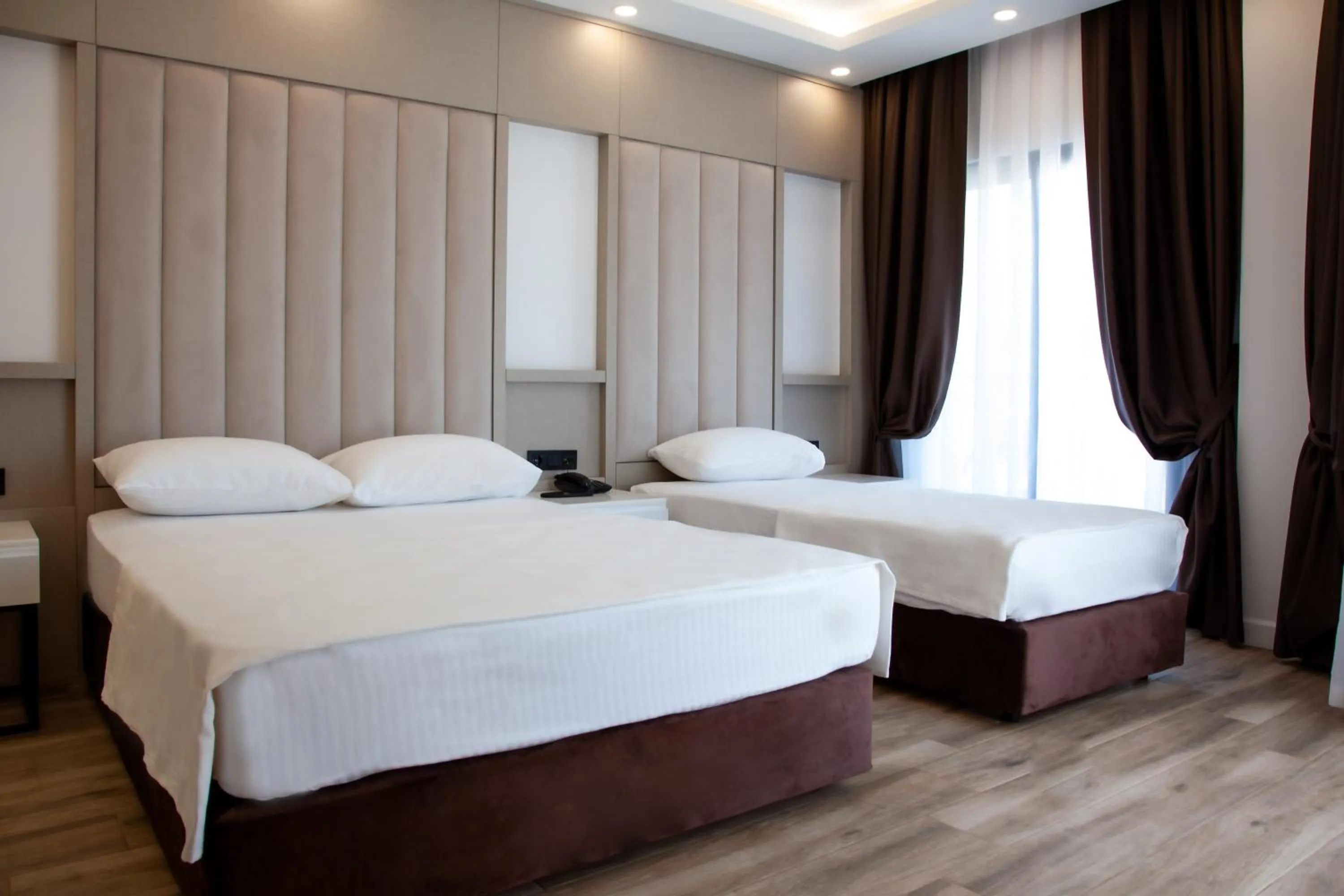 Bed in Edem Flower Hotel