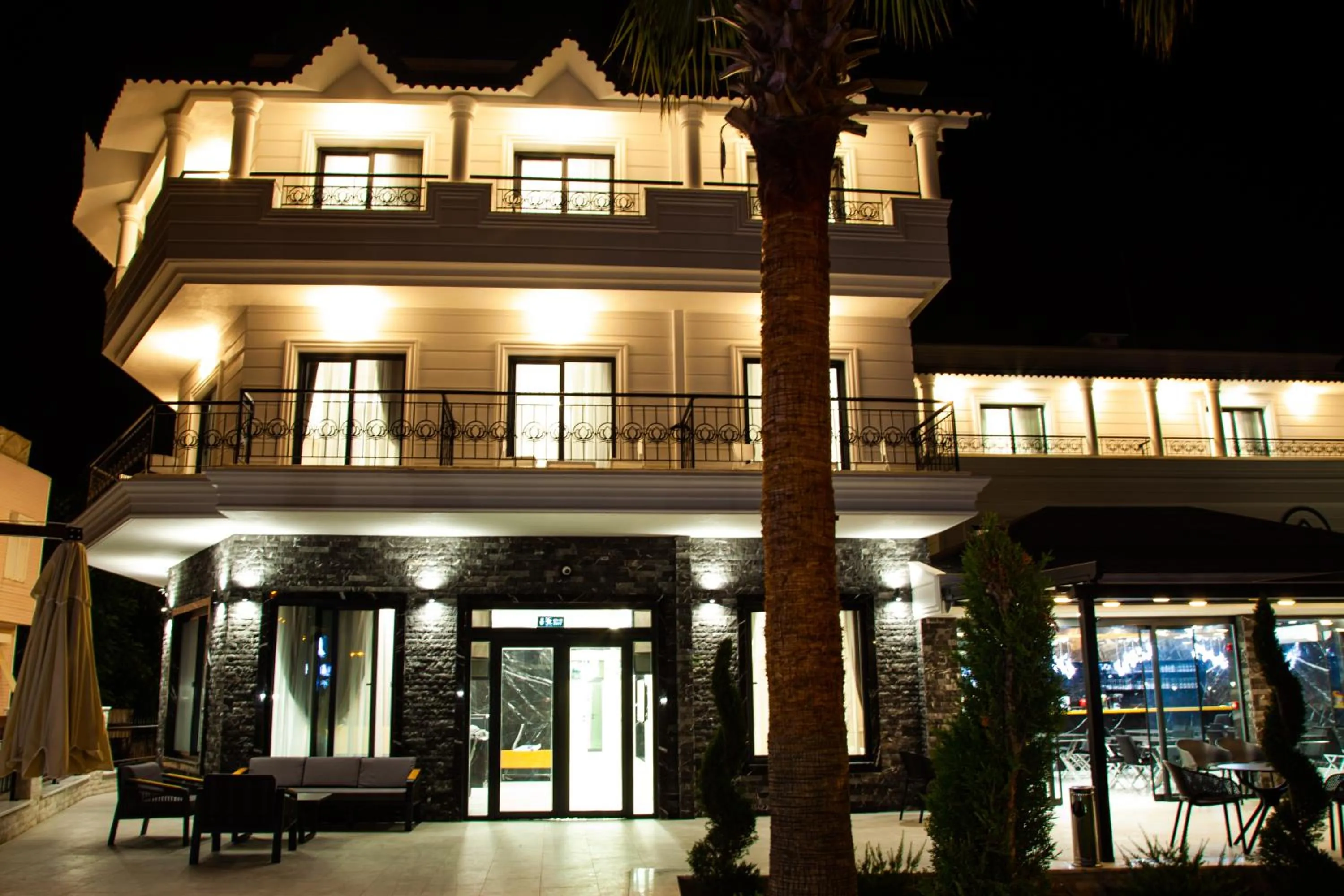 Property building in Edem Flower Hotel