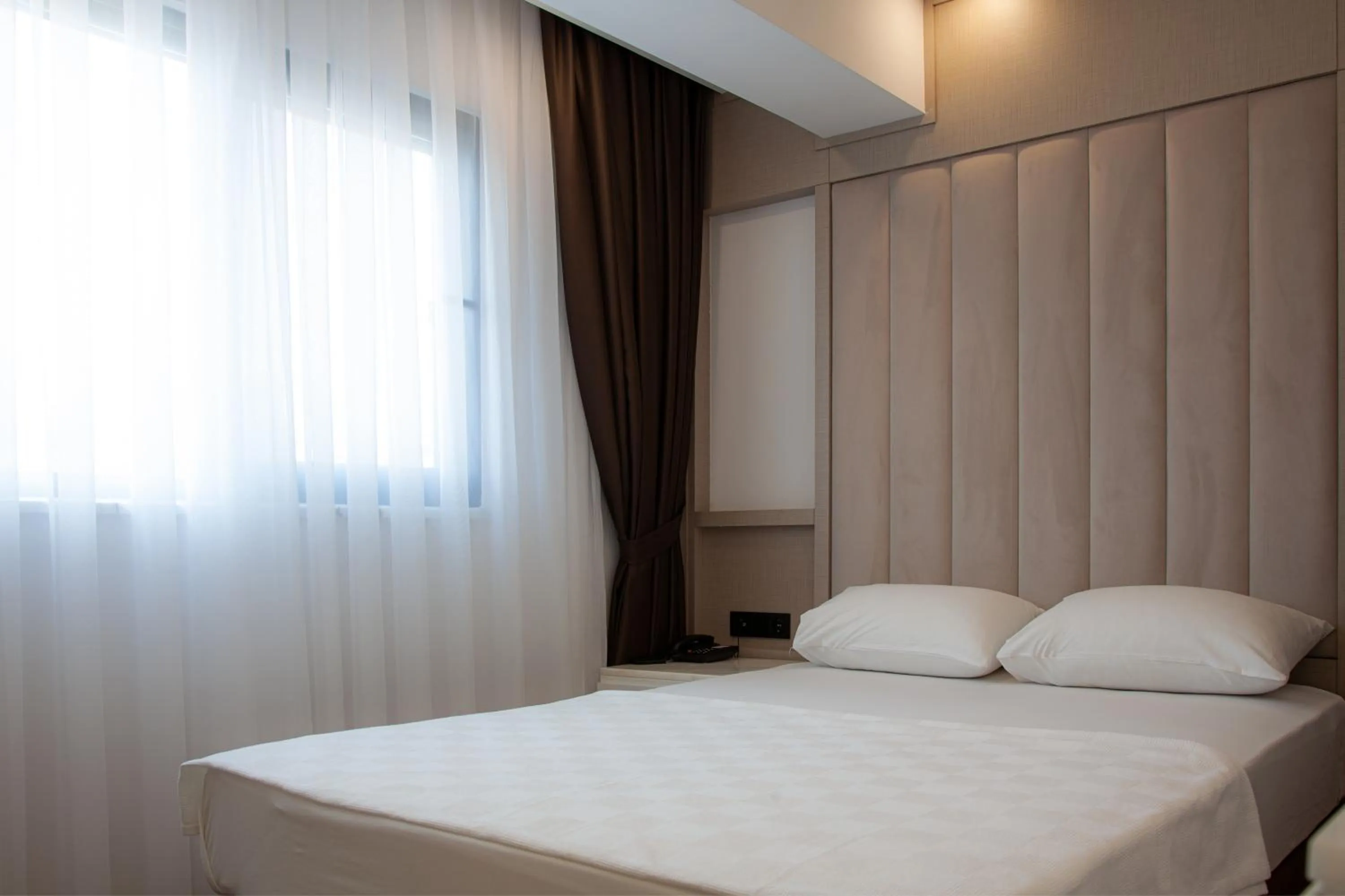 Bed in Edem Flower Hotel