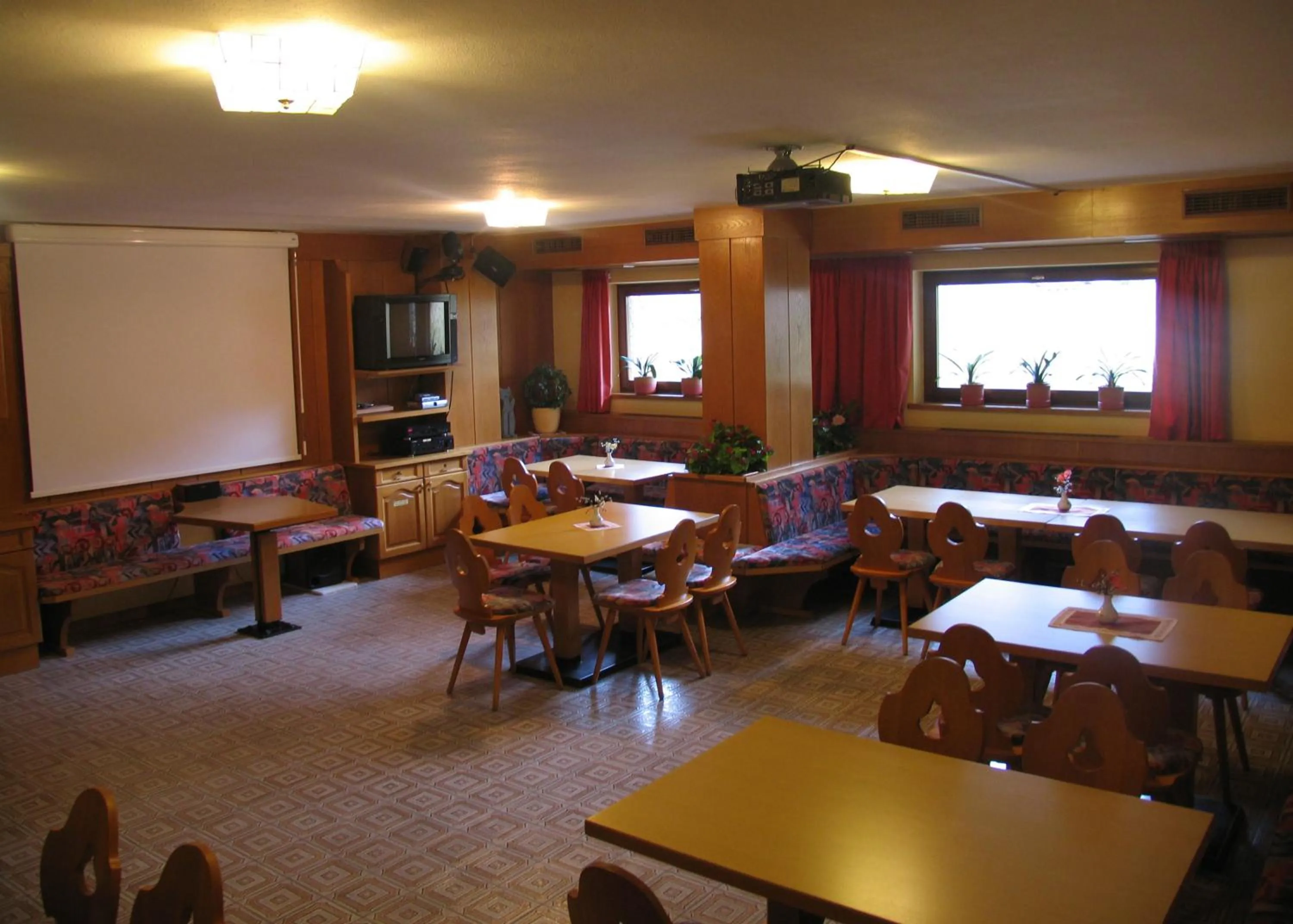 Restaurant/places to eat in Hotel Reichegger