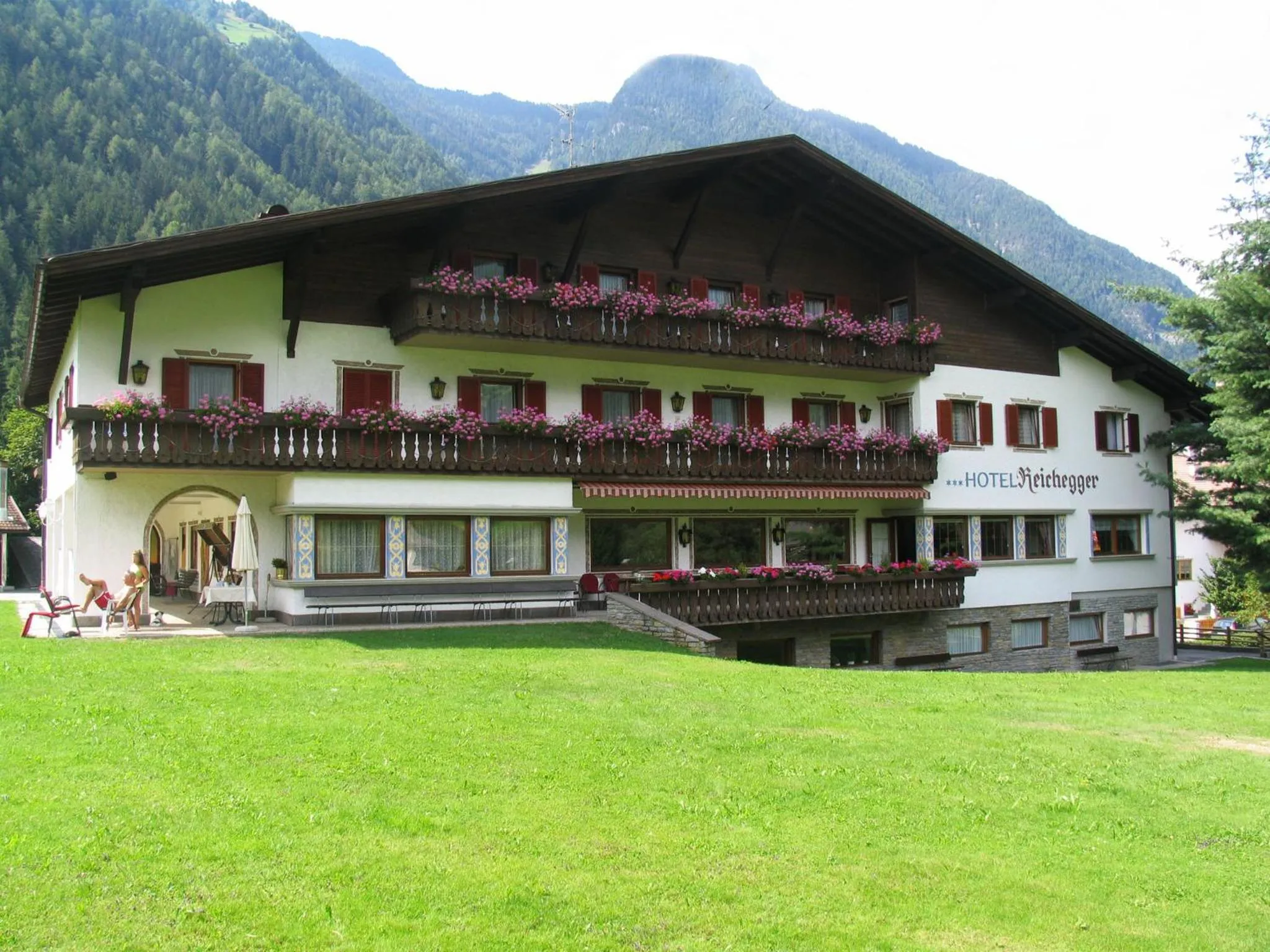 Facade/entrance in Hotel Reichegger
