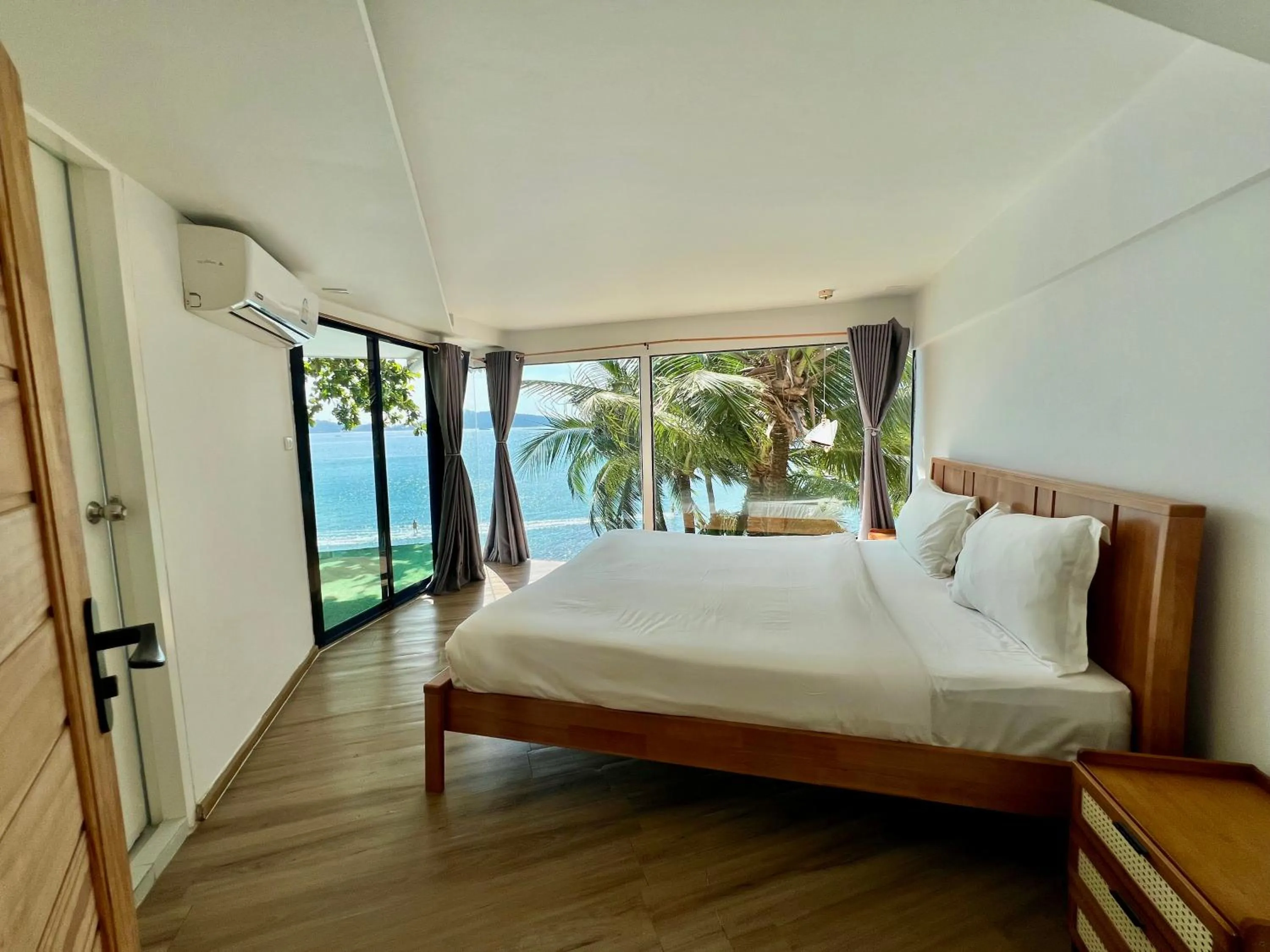 Bed in patong sunset villa Phuket