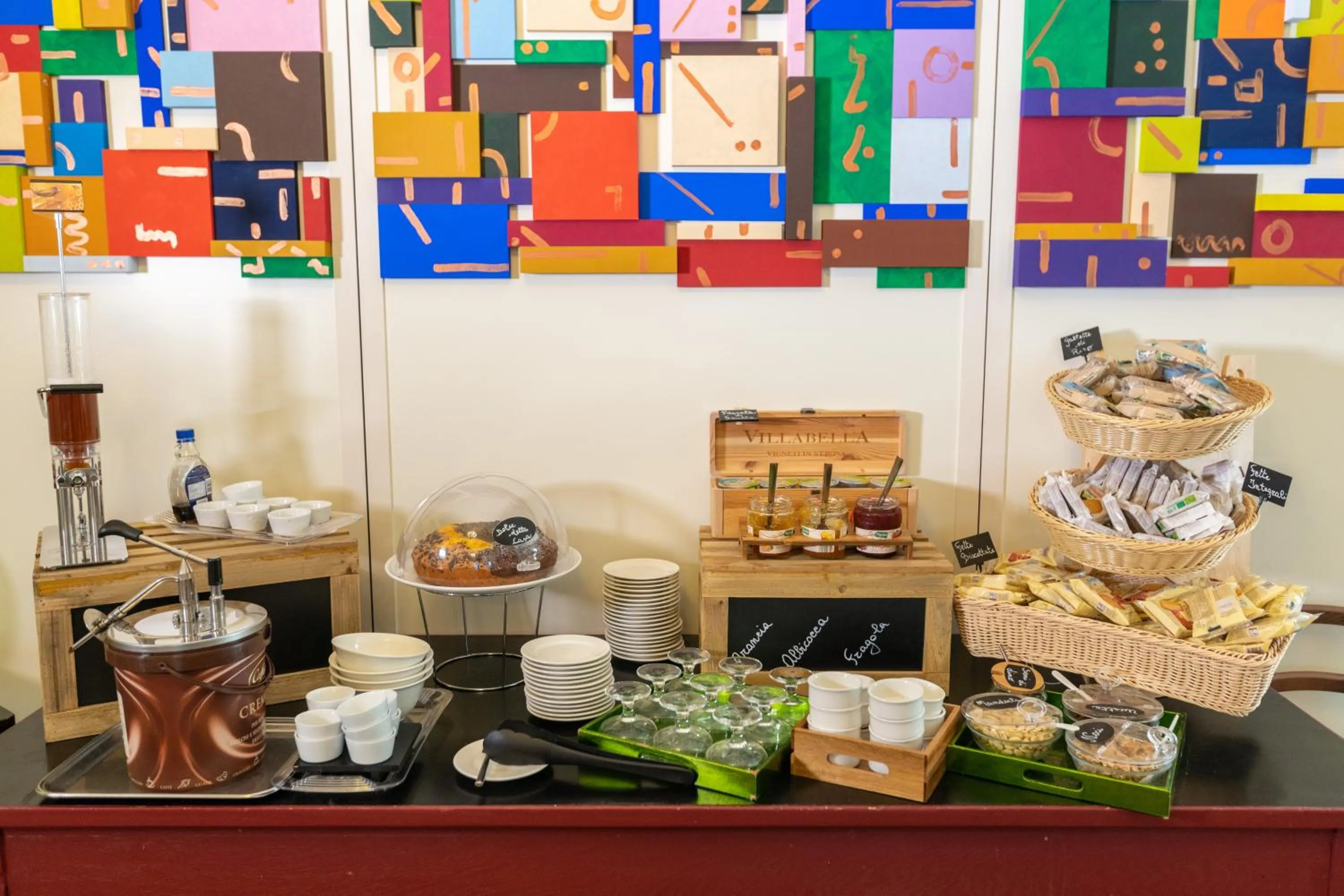 Continental breakfast in Hotel Ancore