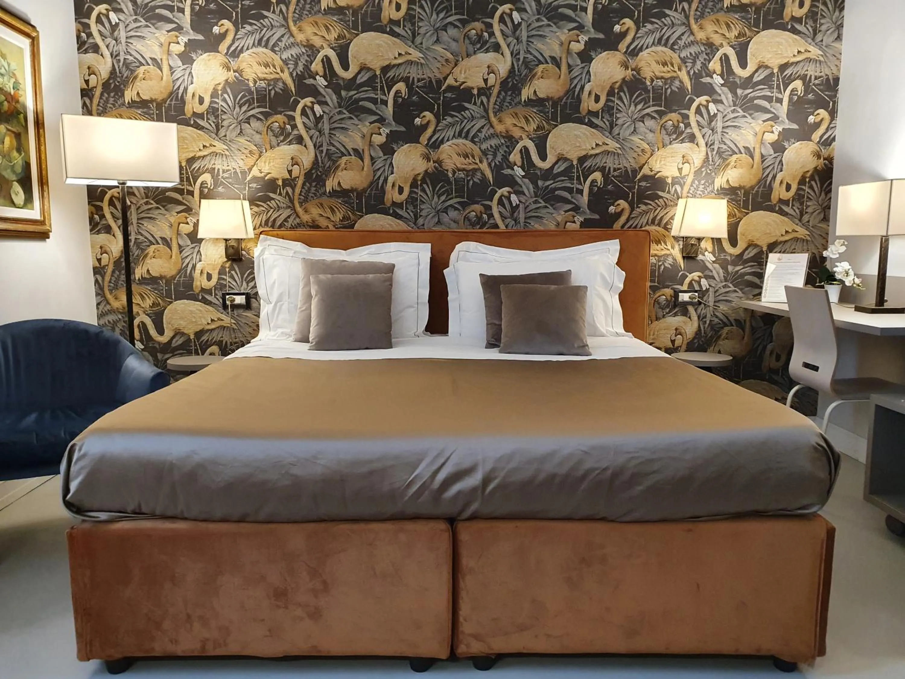 Bed in Hotel Maxim Axial