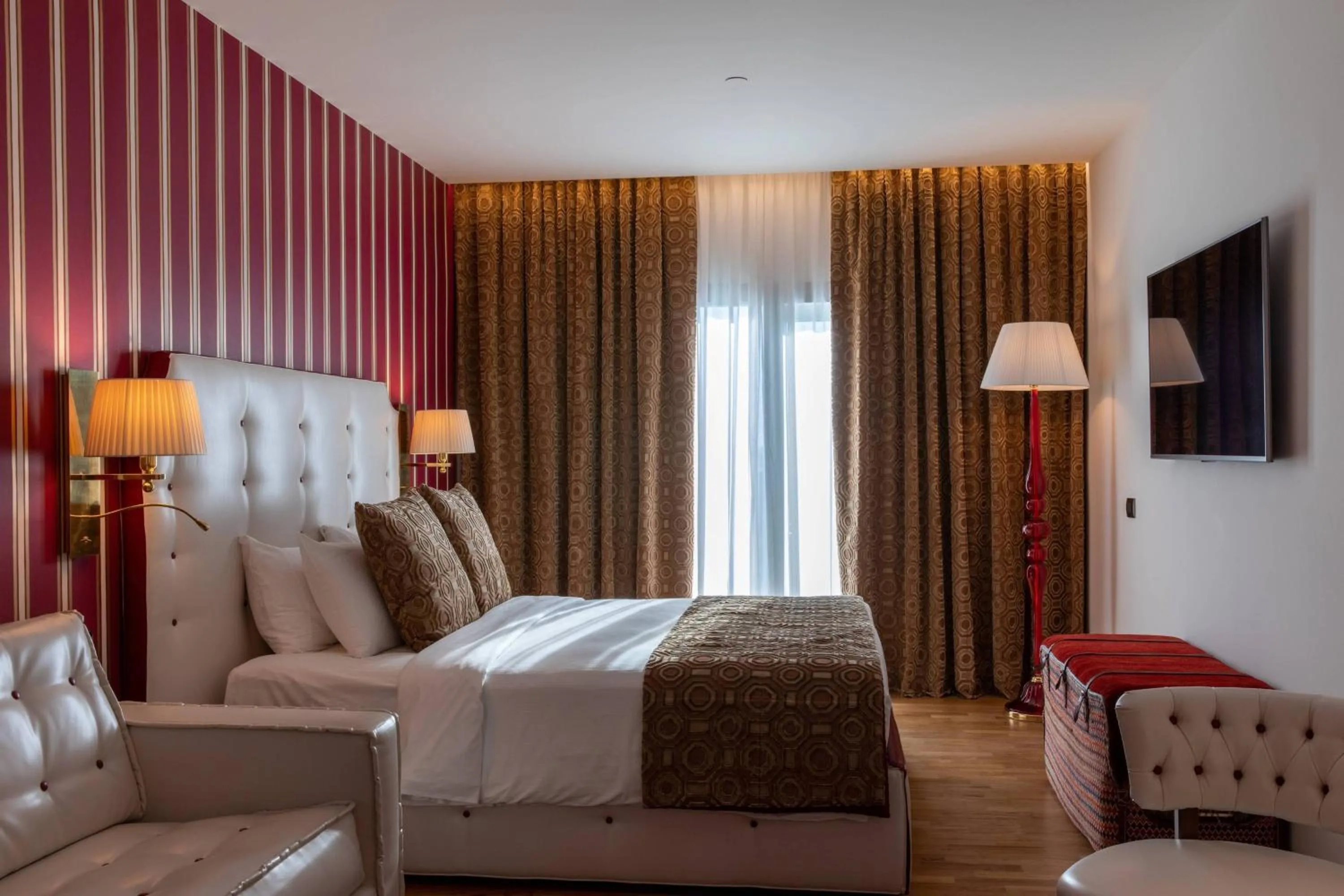 Photo of the whole room, Bed in Courtyard by Marriott Venice Airport