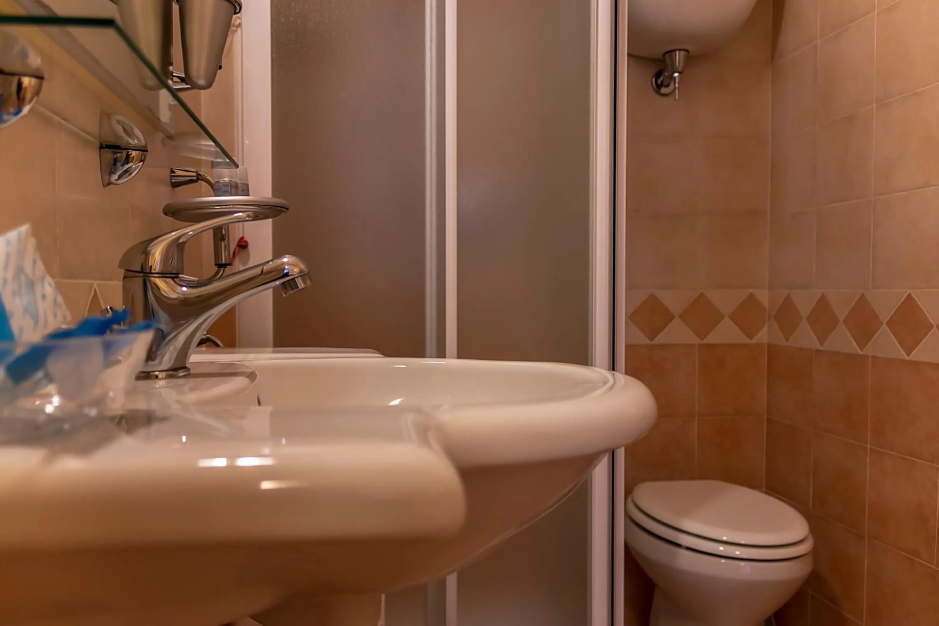 Bathroom in Hotel Pax