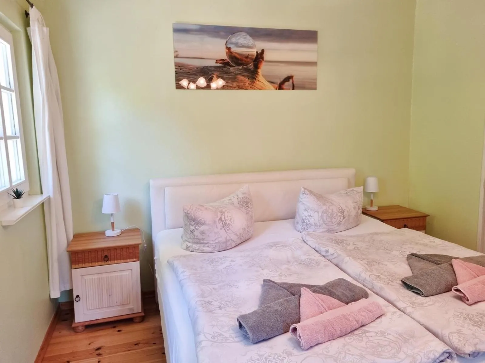 Bed in Strandhotel Lindequist