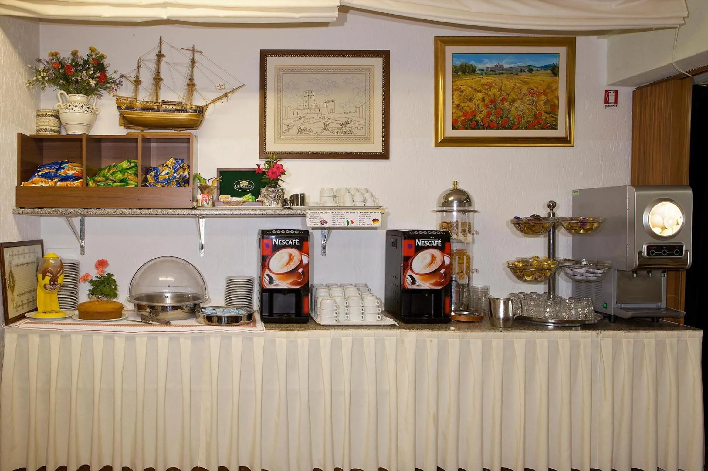 Buffet breakfast in Hotel Da Angelo