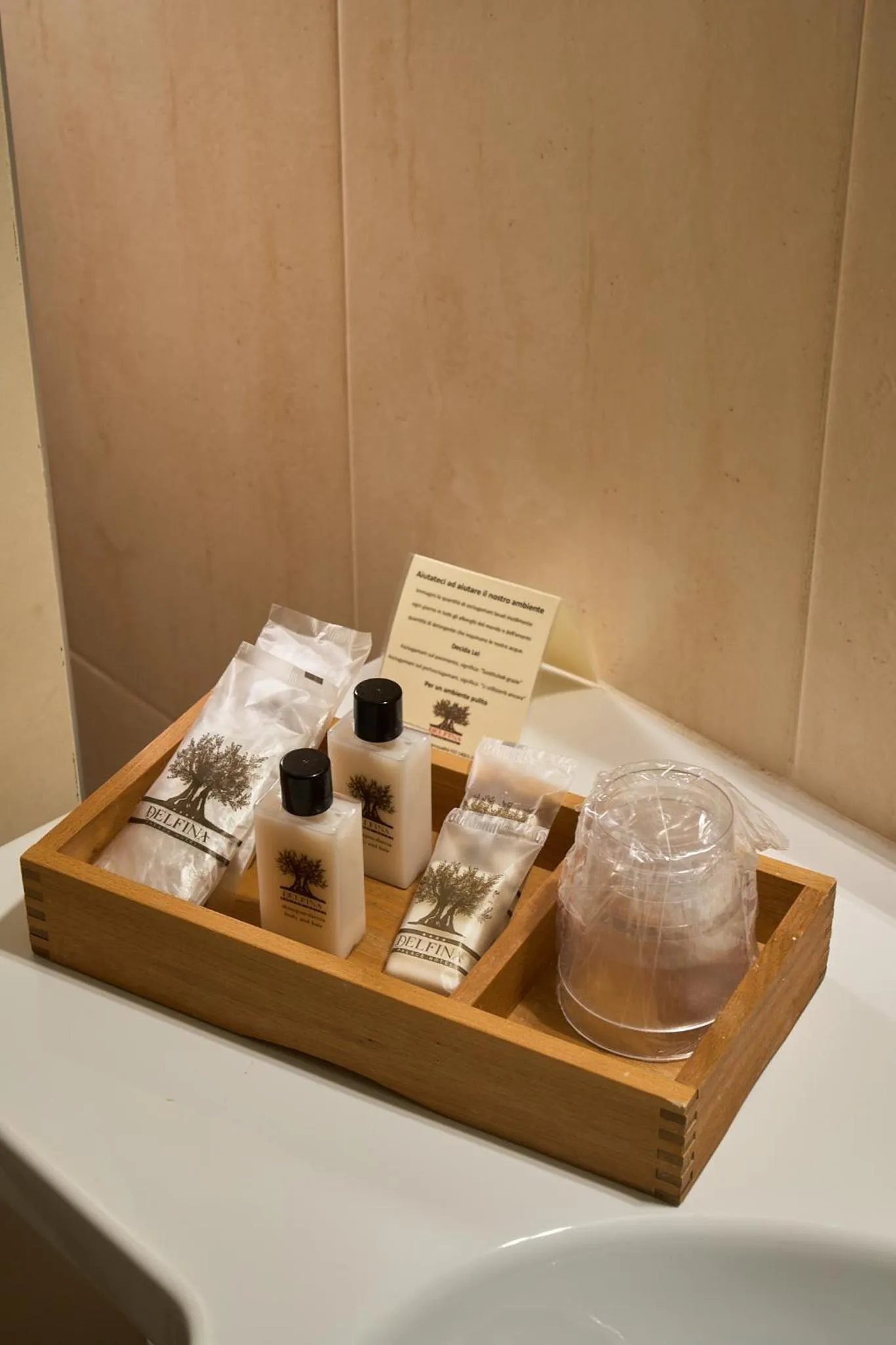 Bathroom in Delfina Palace Hotel