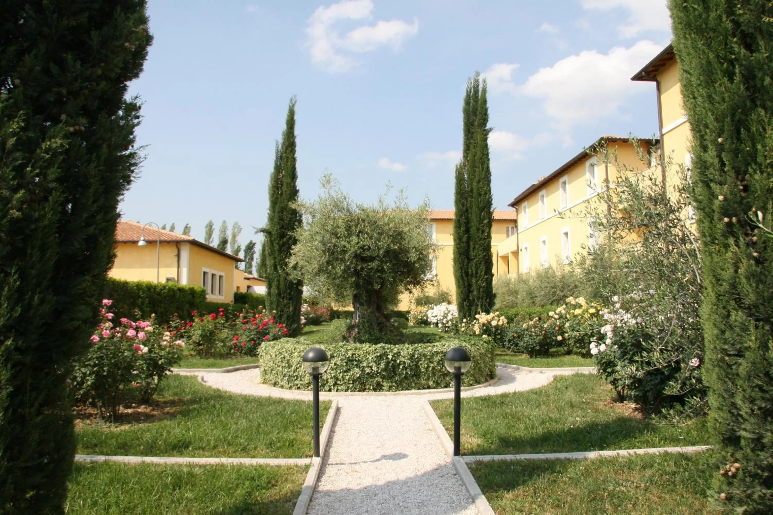 Garden in Delfina Palace Hotel