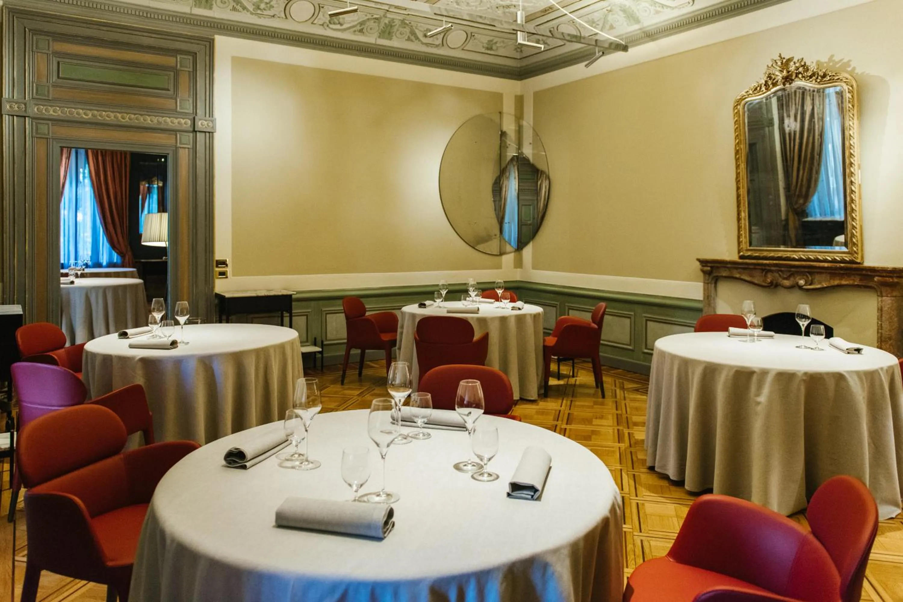 Restaurant/places to eat in Relais & Chateaux Villa Crespi