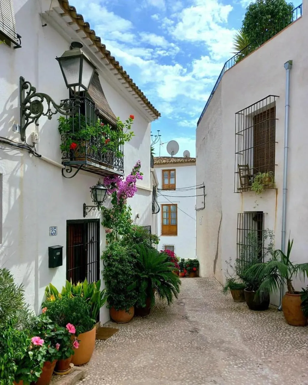 Neighbourhood in Guest House Bellaguarda